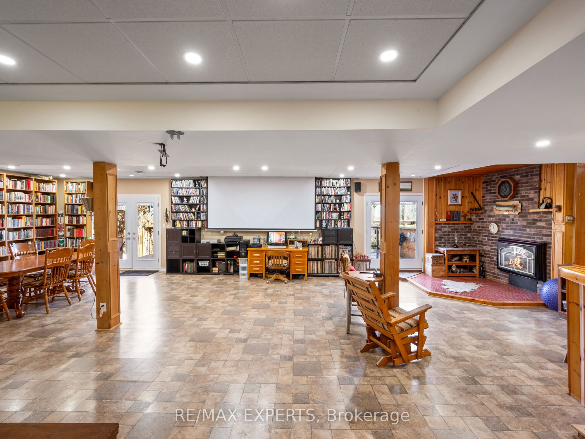 Photo 30 of 215 Ridge Road, Caledon, Bolton West — HOMEH