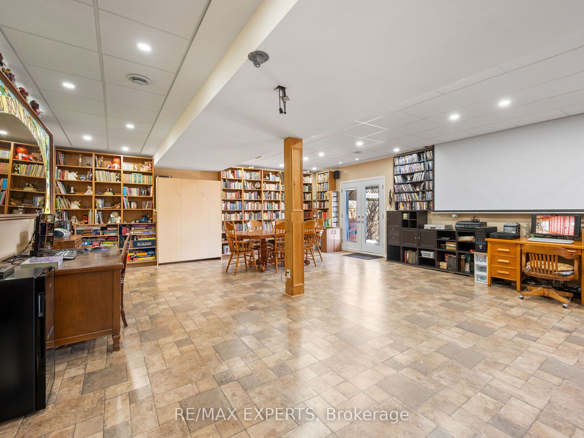 Photo 32 of 215 Ridge Road, Caledon, Bolton West — HOMEH