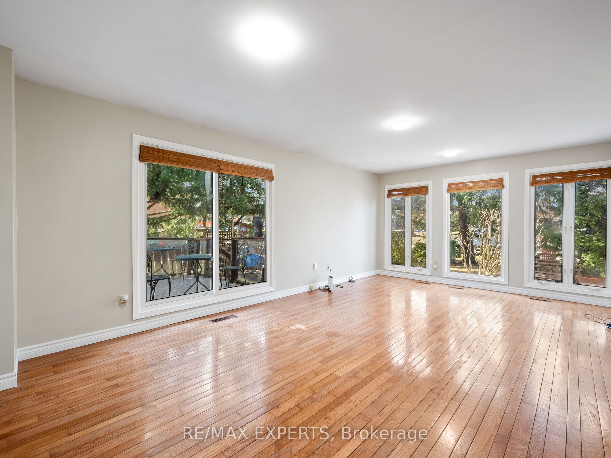 Photo 9 of 215 Ridge Road, Caledon, Bolton West — HOMEH