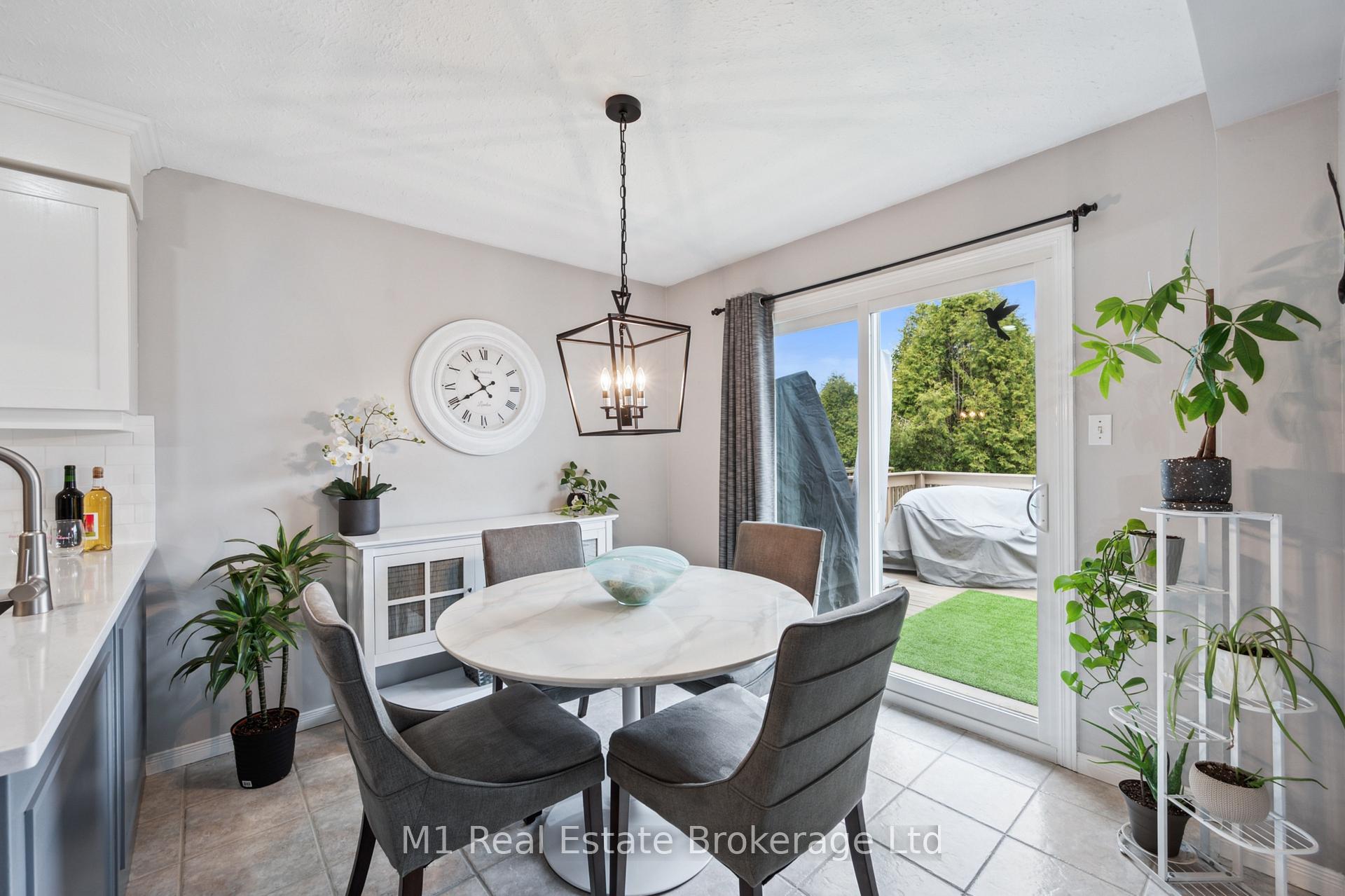 Photo 14 of 80 Doyle Drive, Guelph, Clairfields/Hanlon Business Park — HOMEH