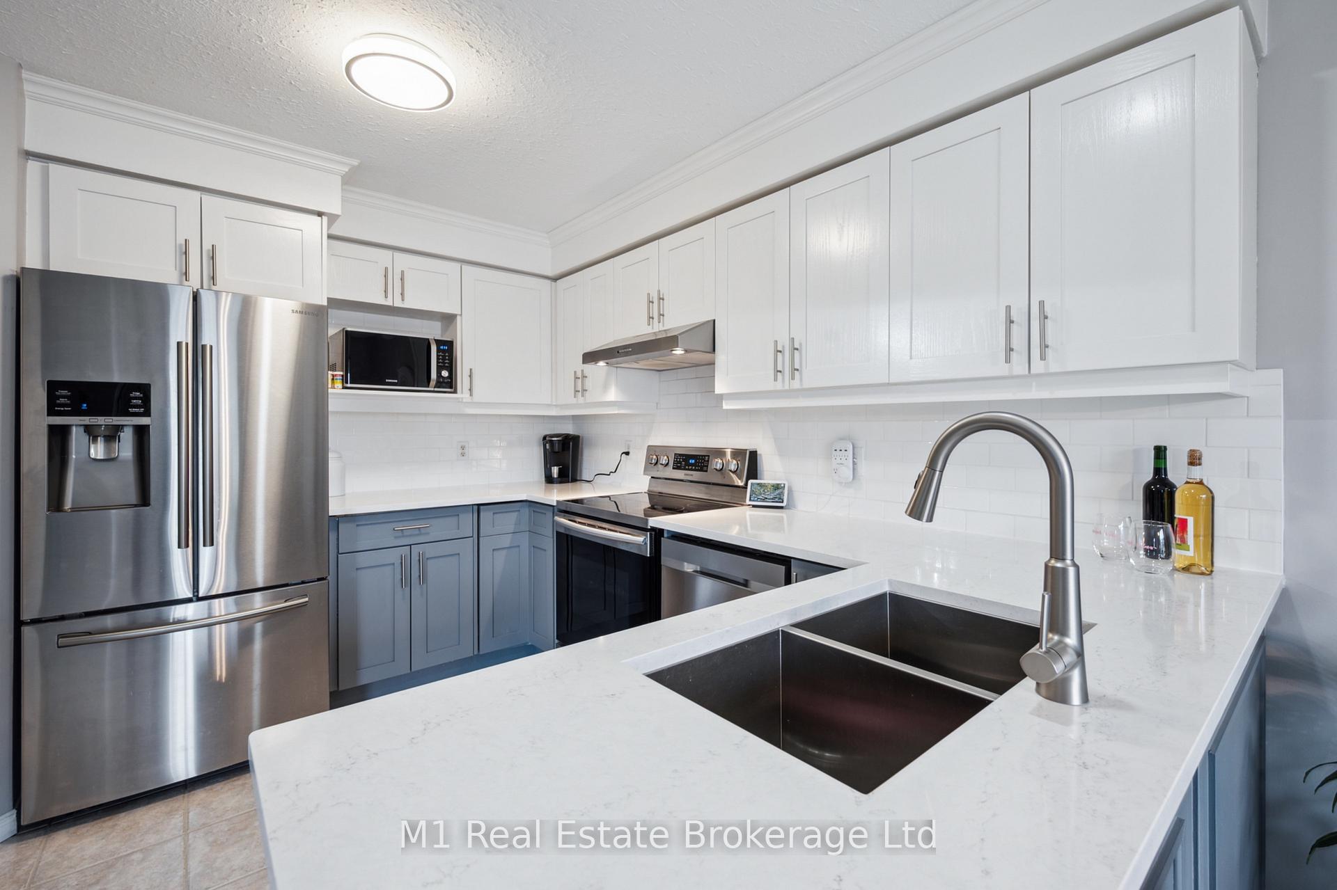 Photo 17 of 80 Doyle Drive, Guelph, Clairfields/Hanlon Business Park — HOMEH