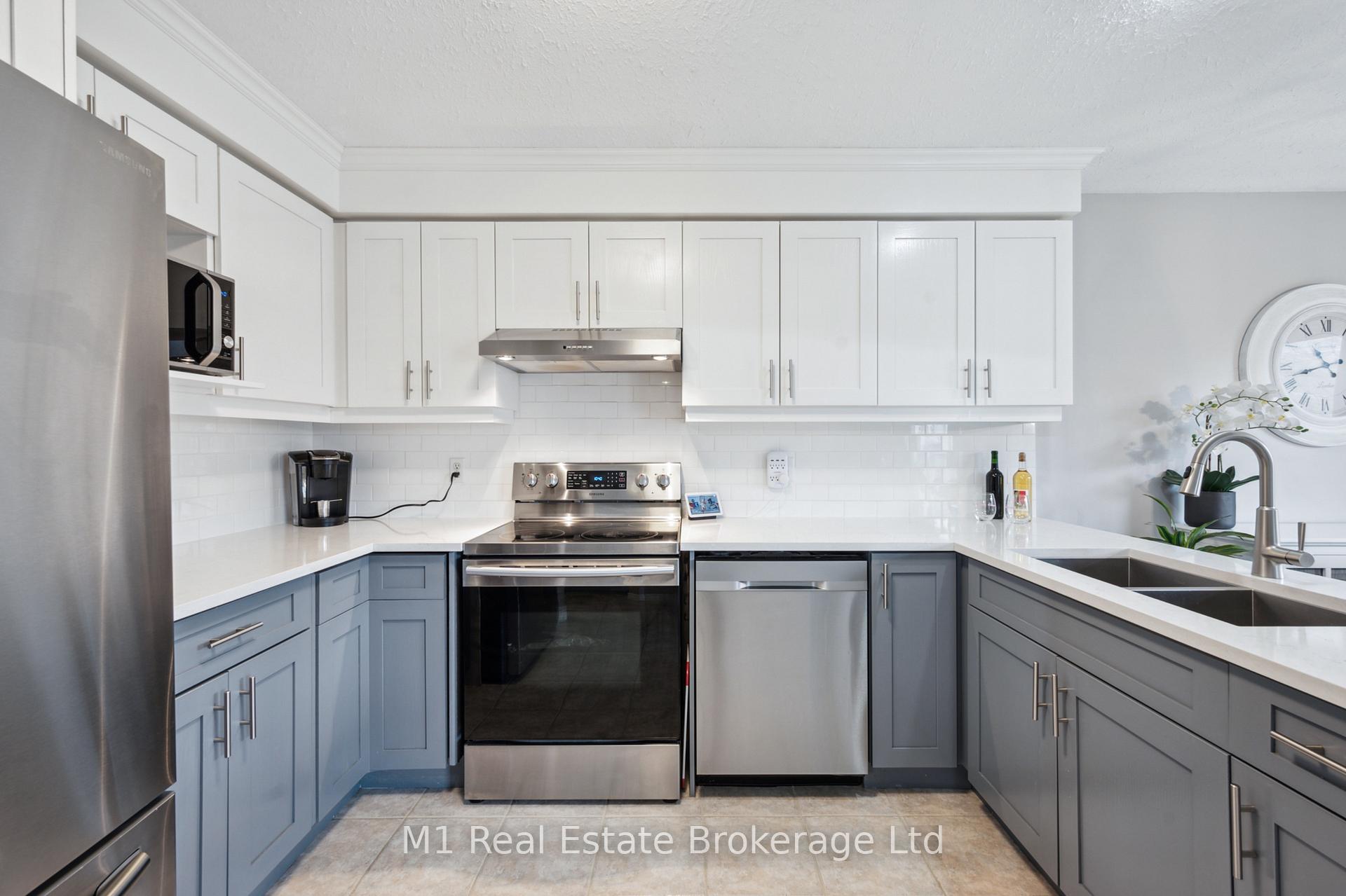Photo 20 of 80 Doyle Drive, Guelph, Clairfields/Hanlon Business Park — HOMEH