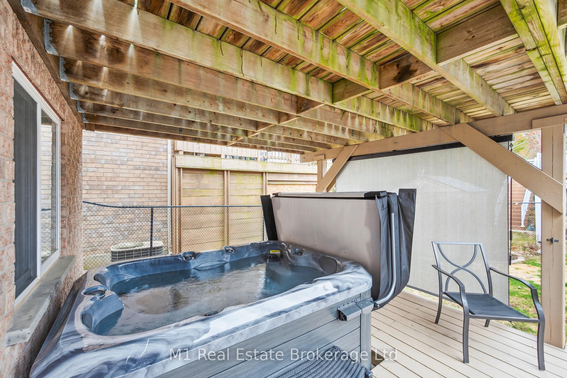 Photo 37 of 80 Doyle Drive, Guelph, Clairfields/Hanlon Business Park — HOMEH