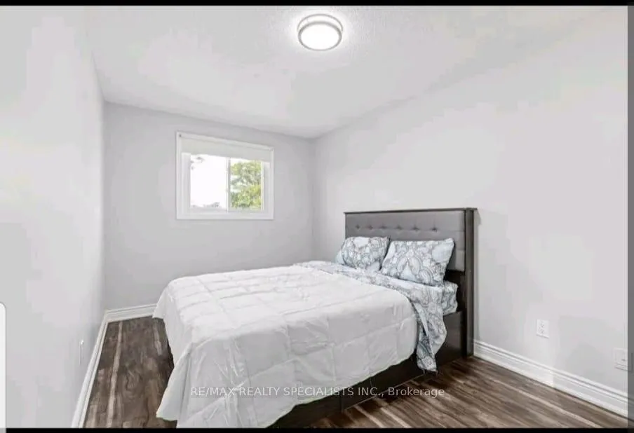 Photo 6 of 30 Adam Street W, Brampton, Heart Lake West — HOMEH