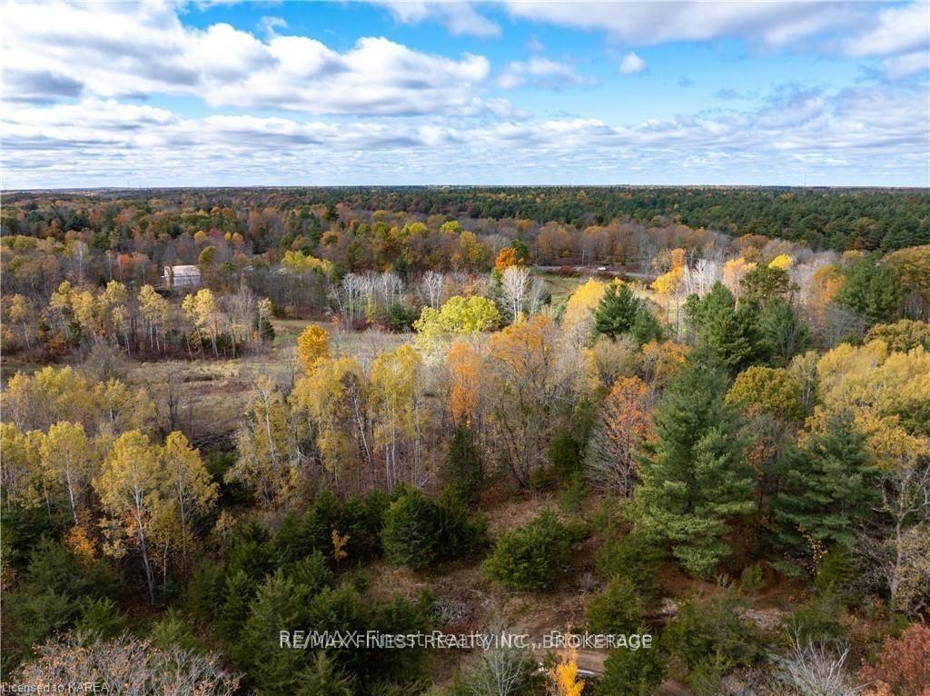 Photo 10 of 3432 Desert Lake Road, Frontenac, Frontenac South — HOMEH