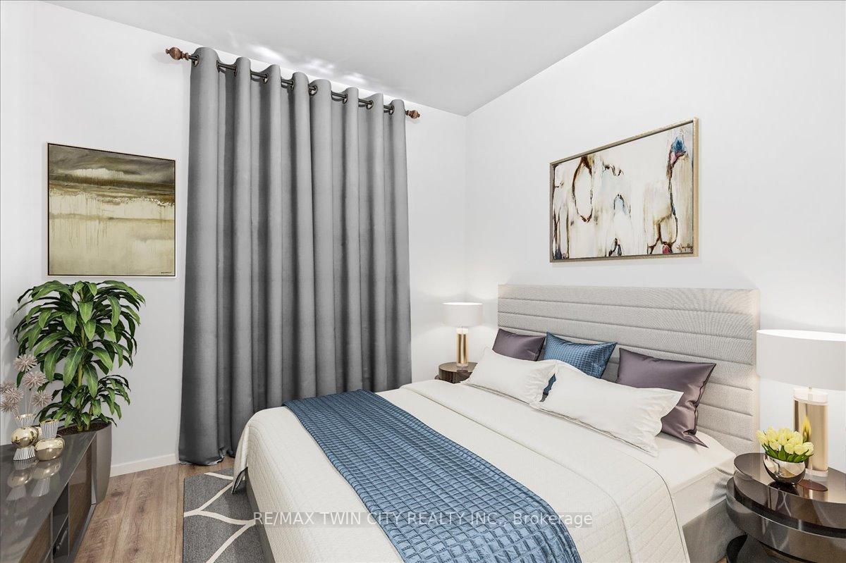 Photo 10 of 754 Kummer Crescent, Cambridge — HOMEH
