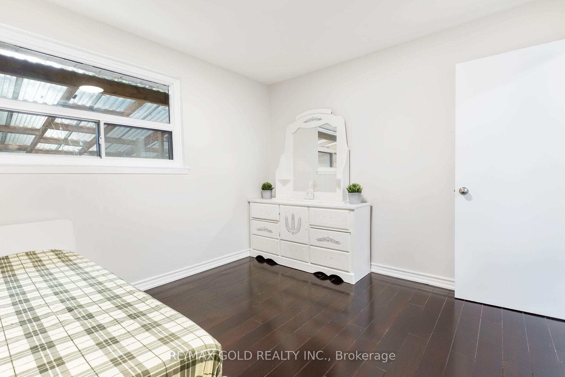 Photo 17 of 86 Rutherford Road N, Brampton, Madoc — HOMEH