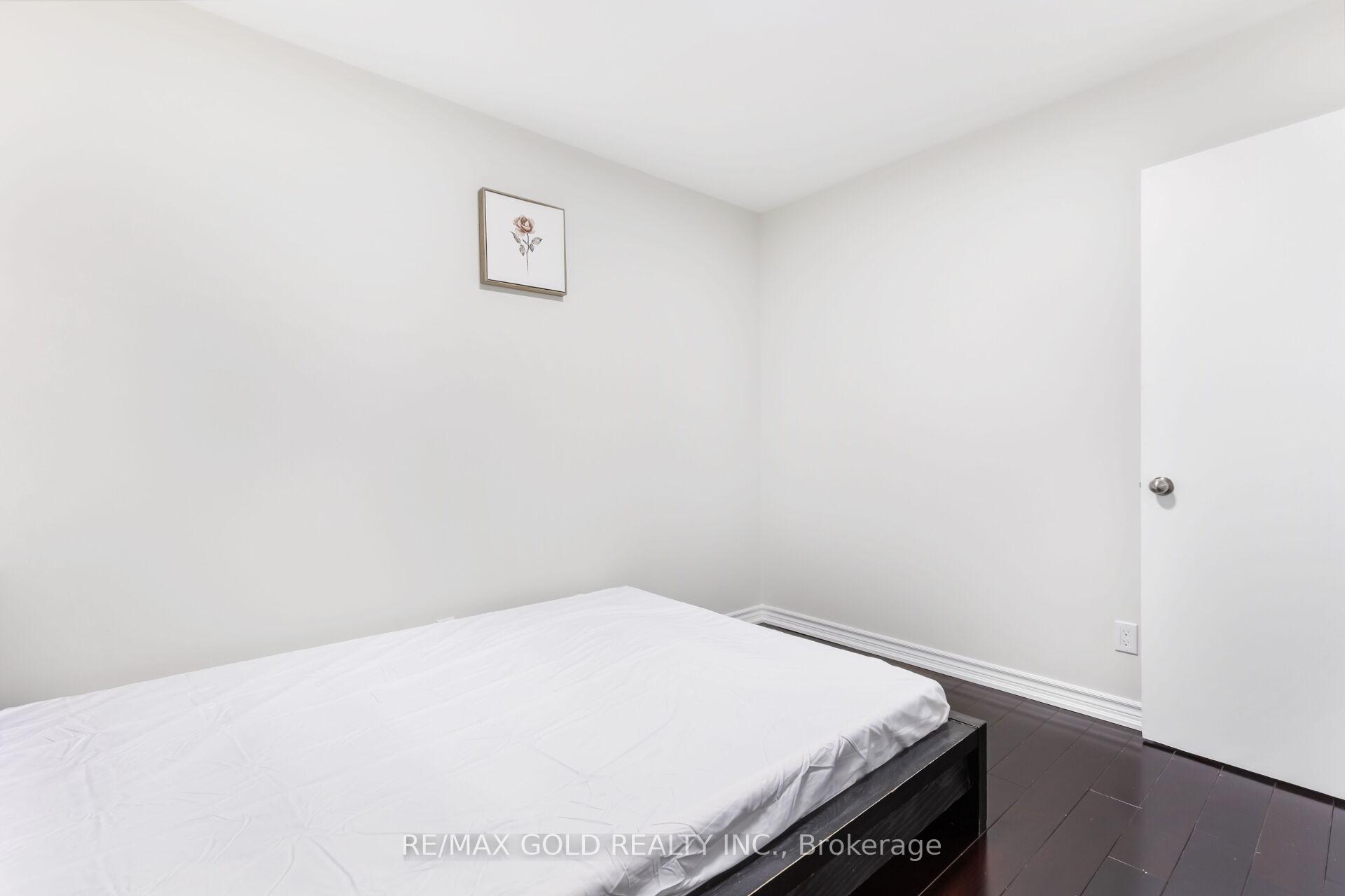 Photo 18 of 86 Rutherford Road N, Brampton, Madoc — HOMEH