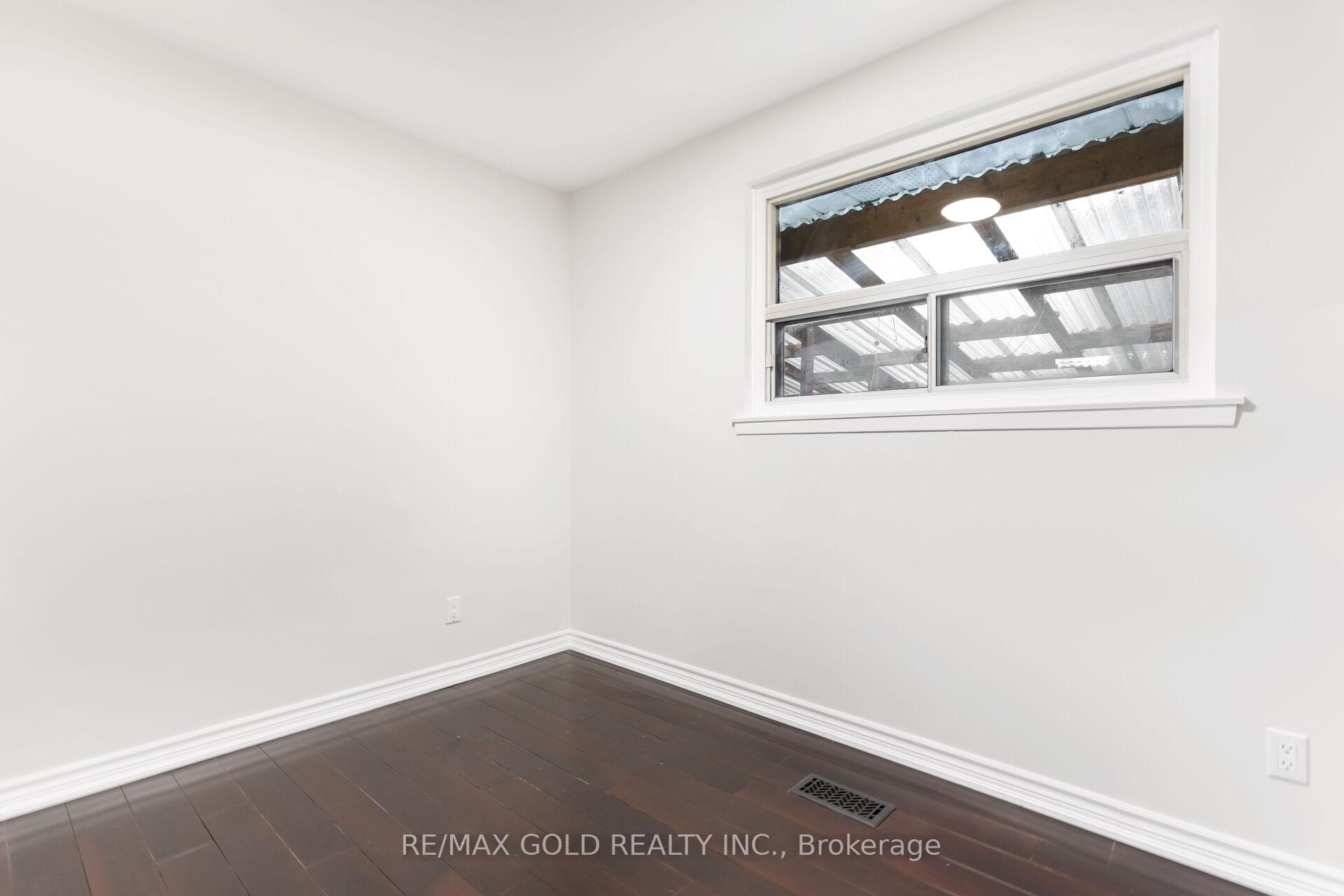 Photo 34 of 86 Rutherford Road N, Brampton, Madoc — HOMEH