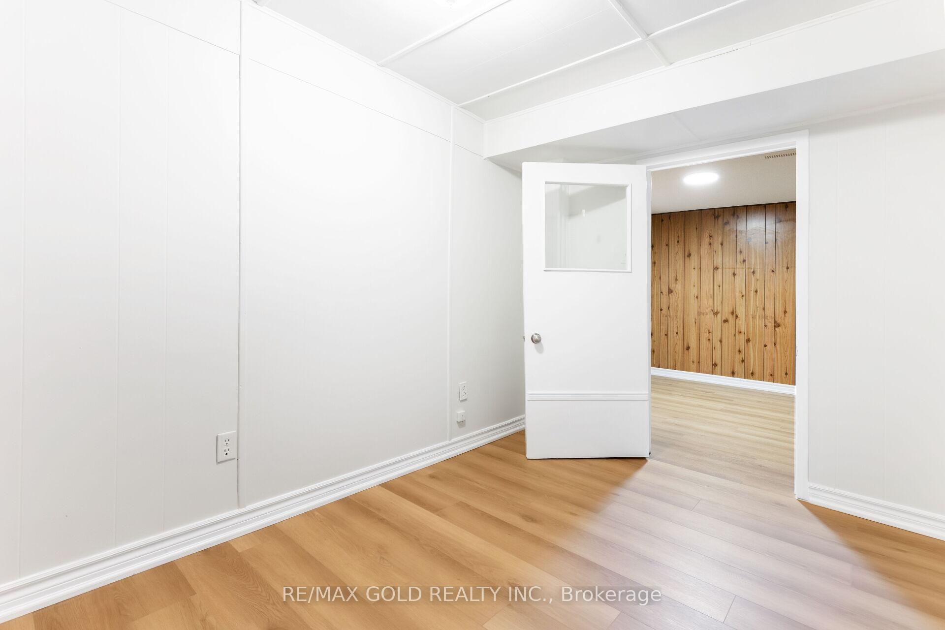 Photo 30 of 86 Rutherford Road N, Brampton, Madoc — HOMEH