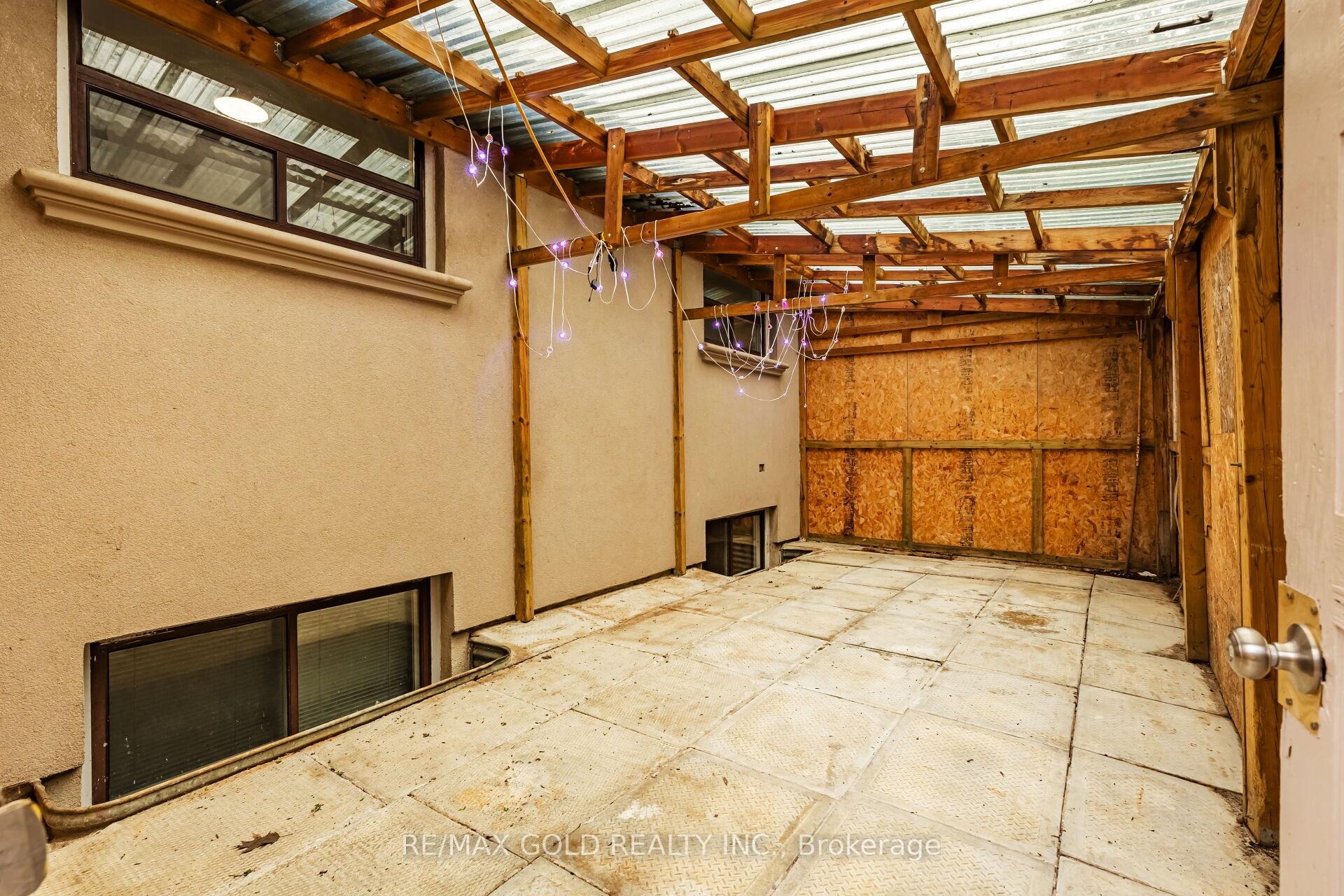 Photo 36 of 86 Rutherford Road N, Brampton, Madoc — HOMEH