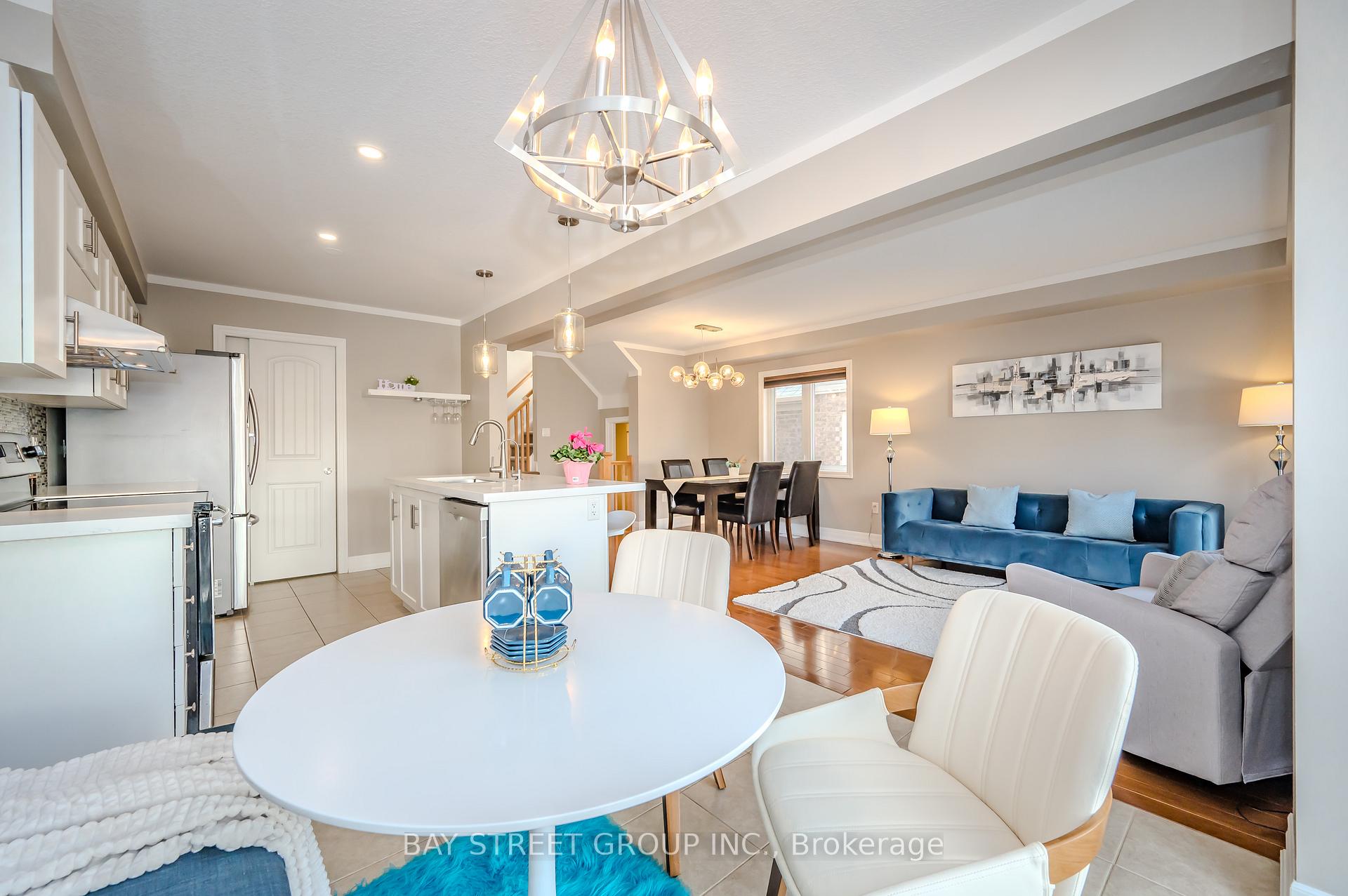 Photo 14 of 30 Samuel Drive, Guelph, Pineridge/Westminster Woods — HOMEH