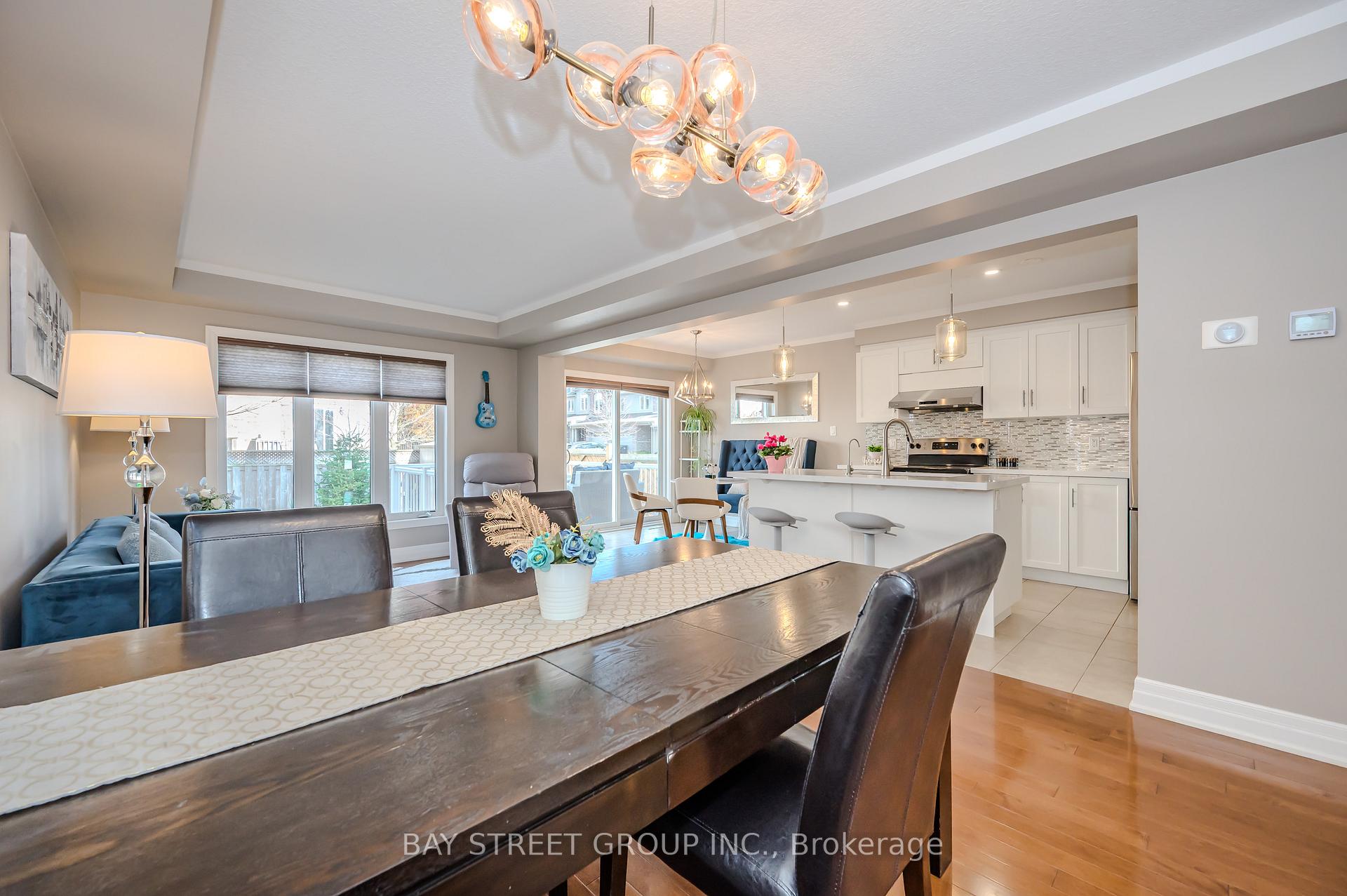 Photo 16 of 30 Samuel Drive, Guelph, Pineridge/Westminster Woods — HOMEH