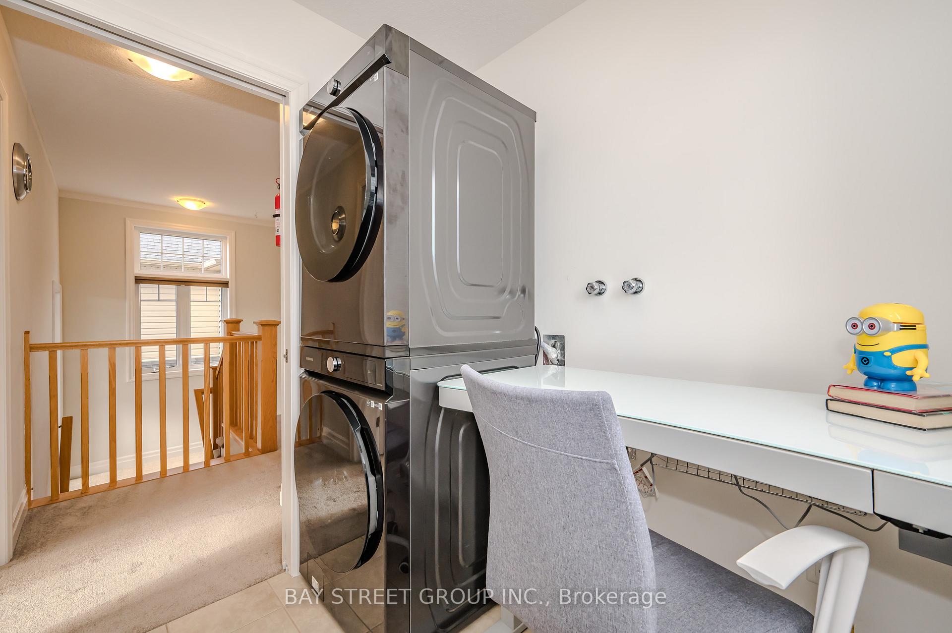 Photo 25 of 30 Samuel Drive, Guelph, Pineridge/Westminster Woods — HOMEH