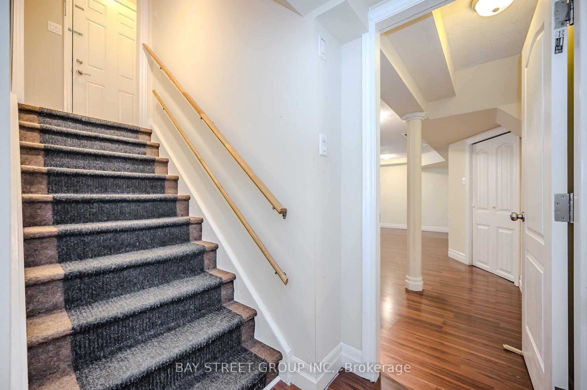 Photo 26 of 30 Samuel Drive, Guelph, Pineridge/Westminster Woods — HOMEH