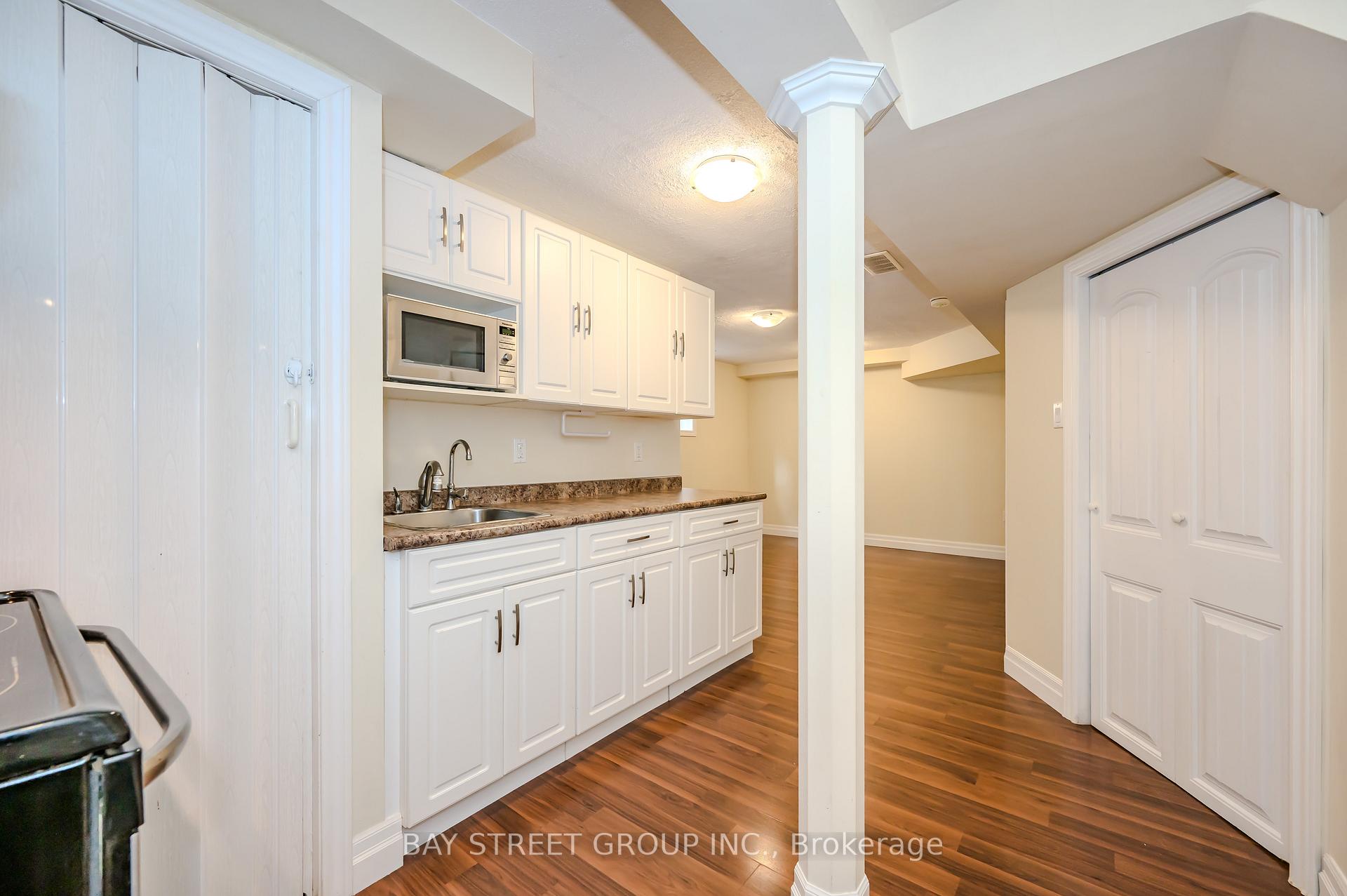 Photo 28 of 30 Samuel Drive, Guelph, Pineridge/Westminster Woods — HOMEH