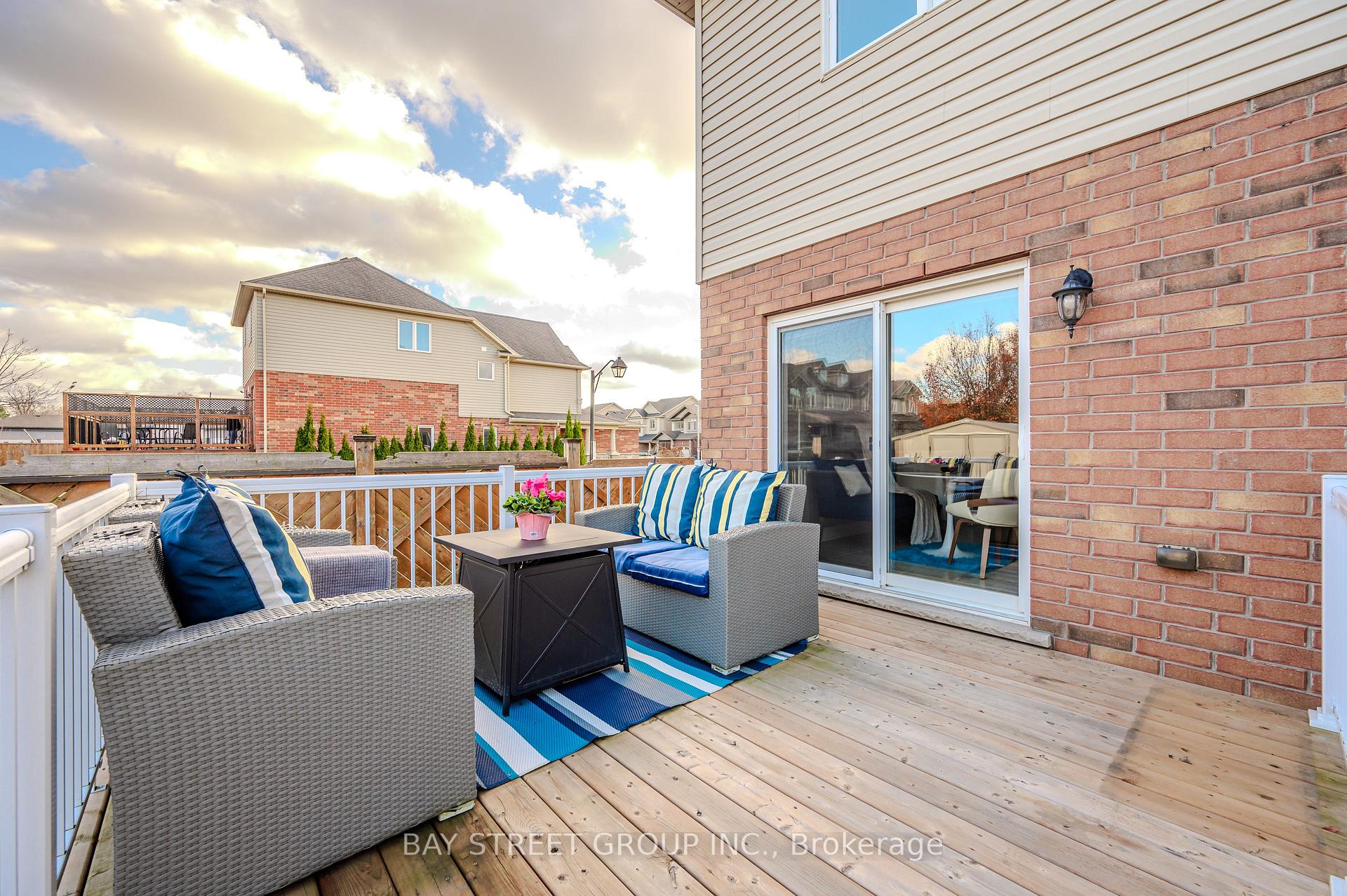 Photo 34 of 30 Samuel Drive, Guelph, Pineridge/Westminster Woods — HOMEH