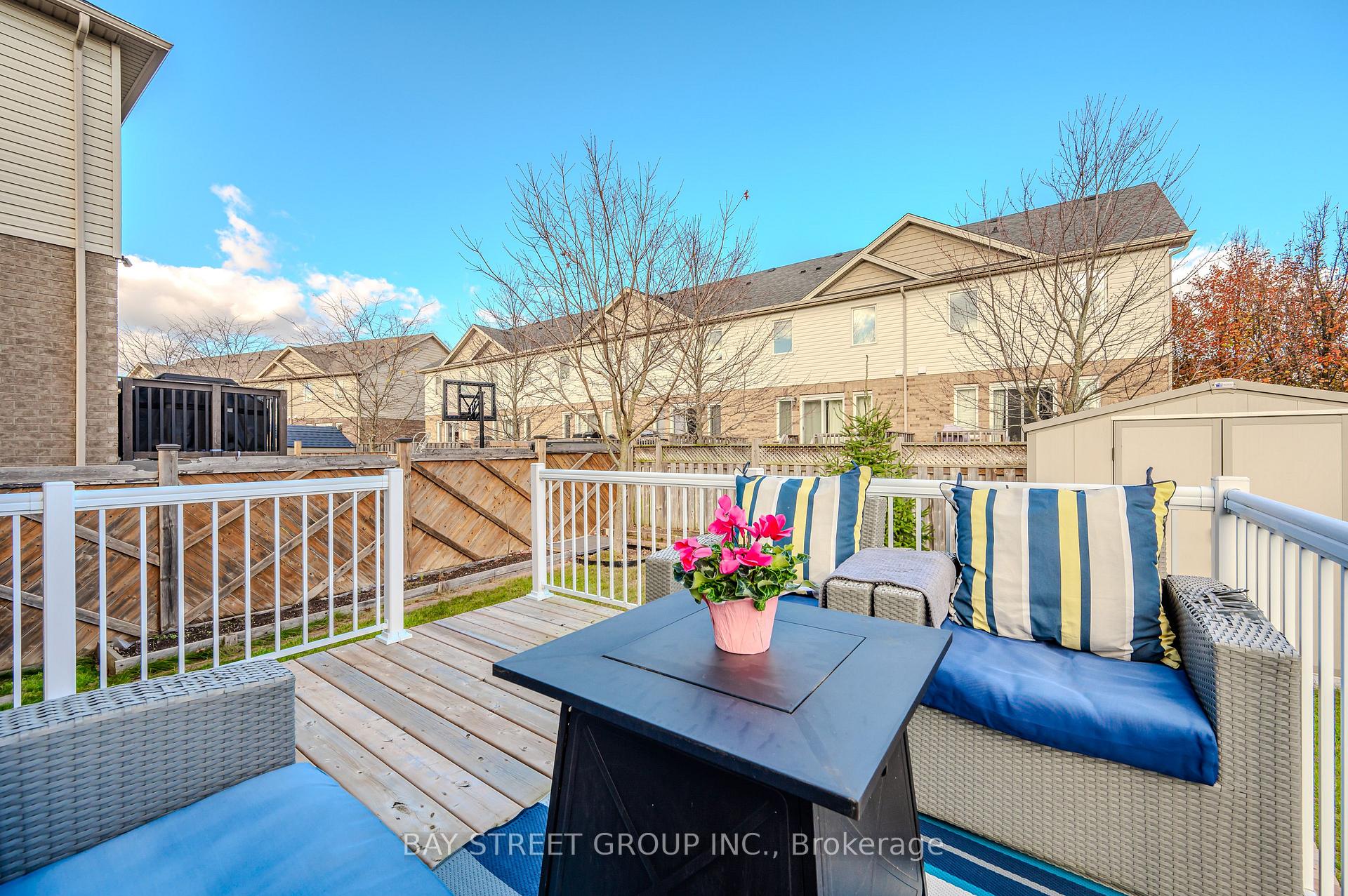 Photo 35 of 30 Samuel Drive, Guelph, Pineridge/Westminster Woods — HOMEH