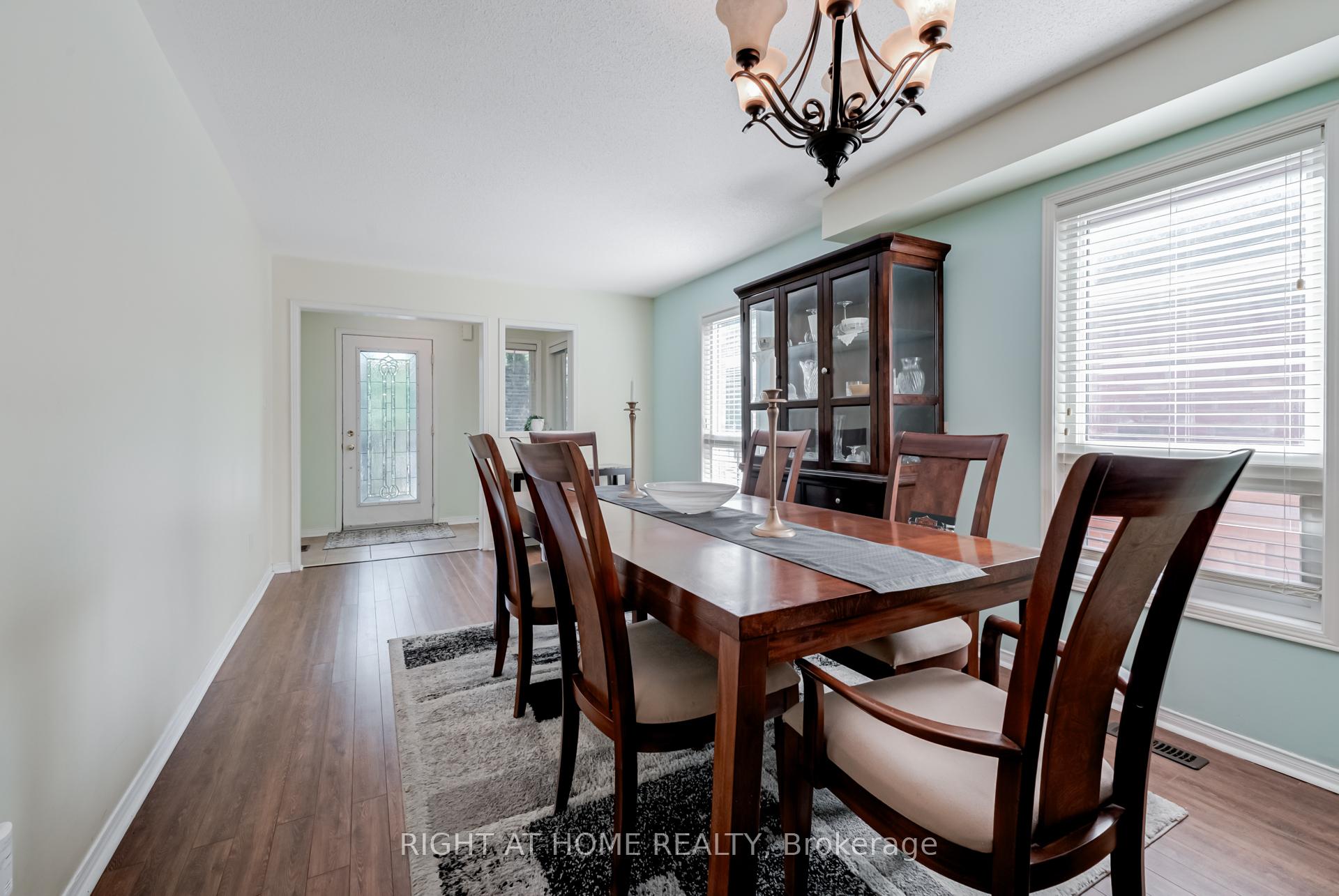 Photo 6 of 12 Joywill Court, Brampton, Fletcher's Meadow — HOMEH
