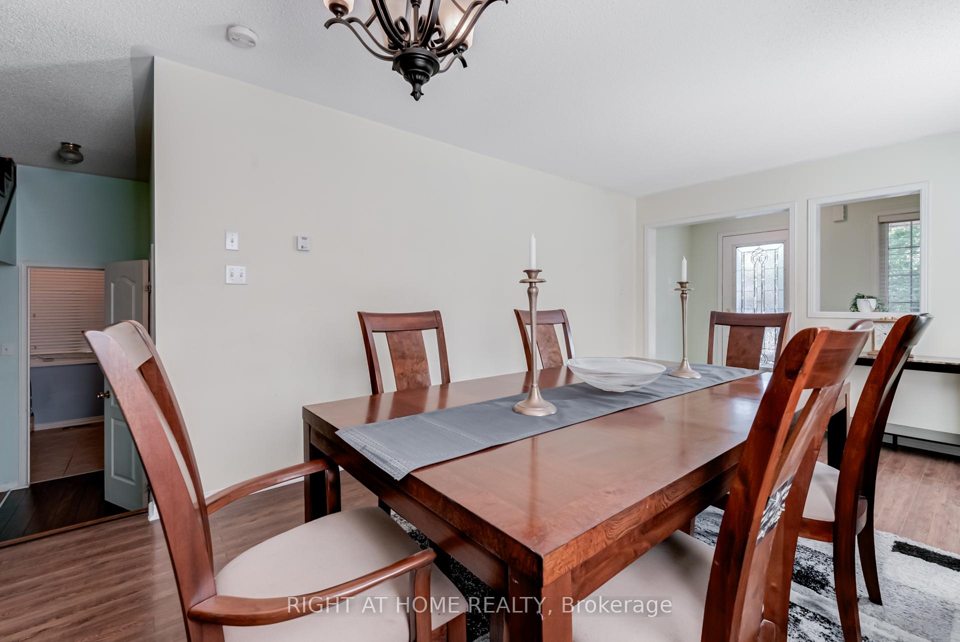 Photo 7 of 12 Joywill Court, Brampton, Fletcher's Meadow — HOMEH