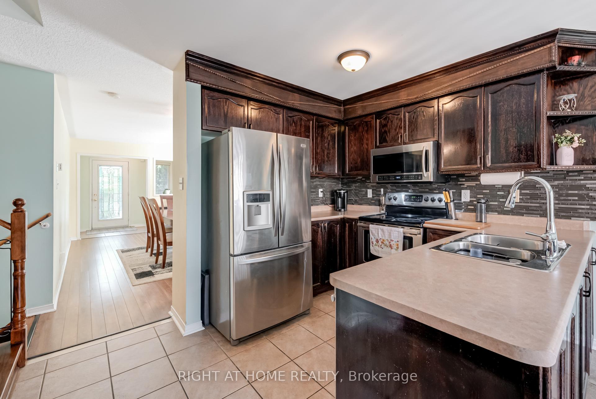 Photo 12 of 12 Joywill Court, Brampton, Fletcher's Meadow — HOMEH