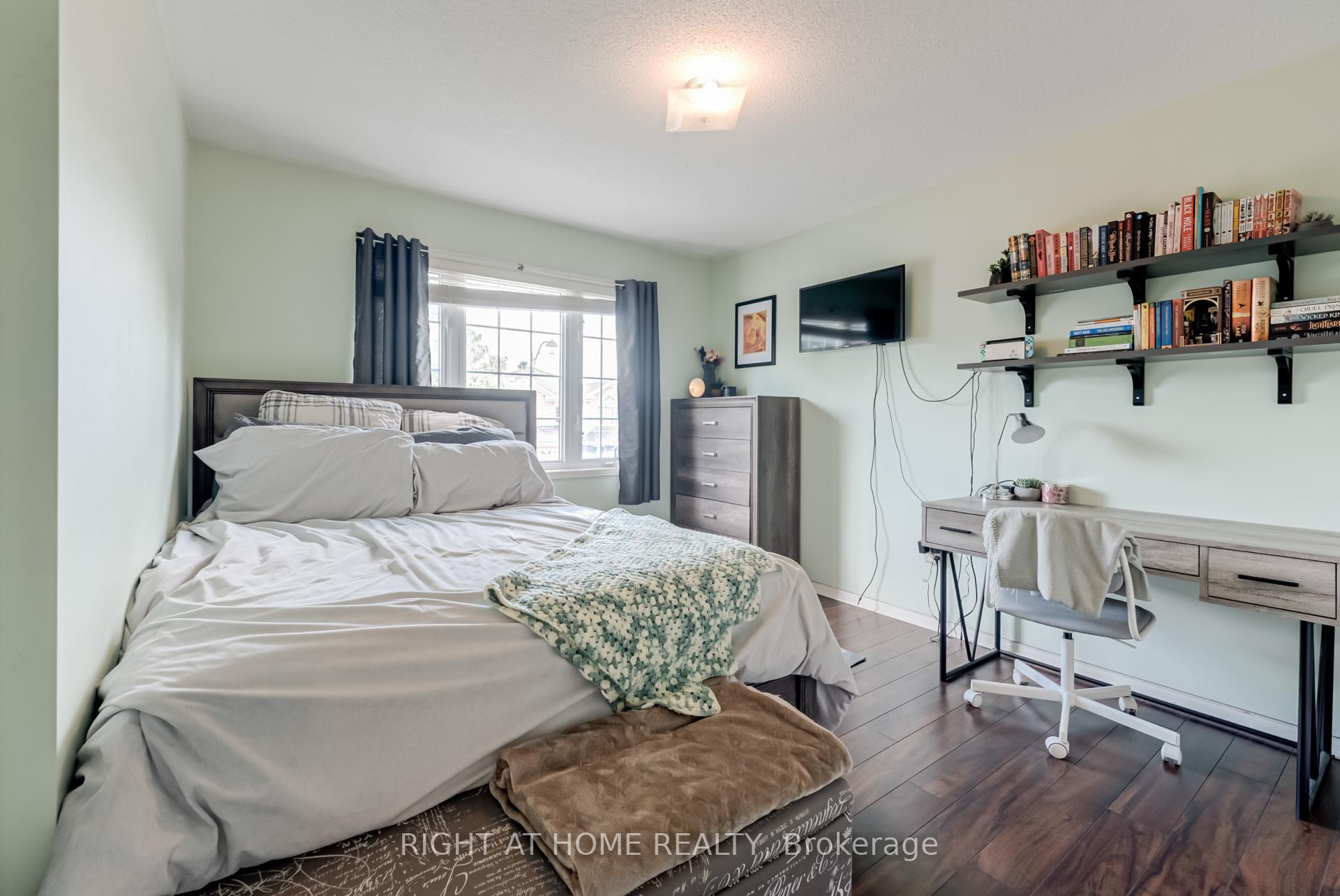 Photo 31 of 12 Joywill Court, Brampton, Fletcher's Meadow — HOMEH