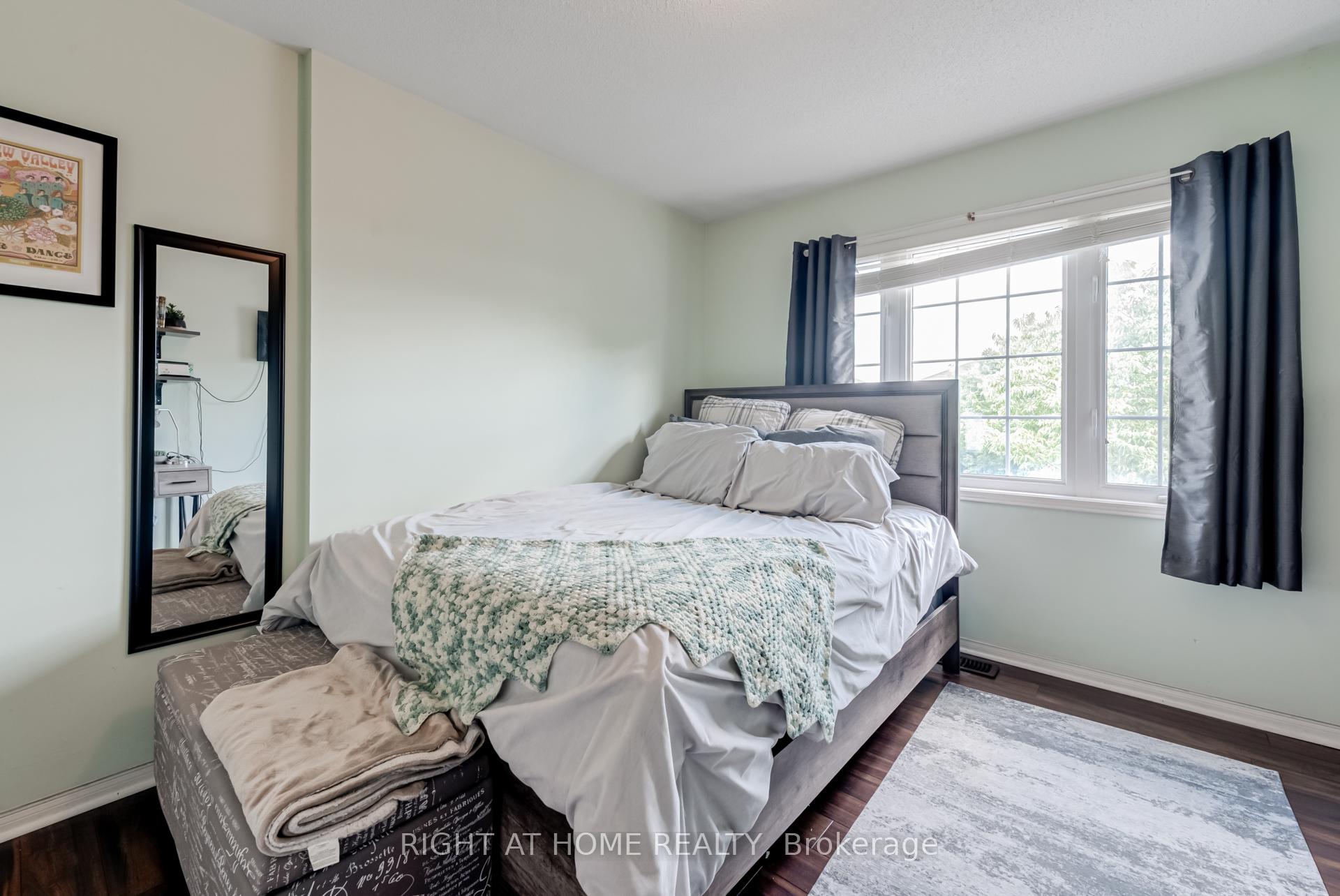 Photo 32 of 12 Joywill Court, Brampton, Fletcher's Meadow — HOMEH