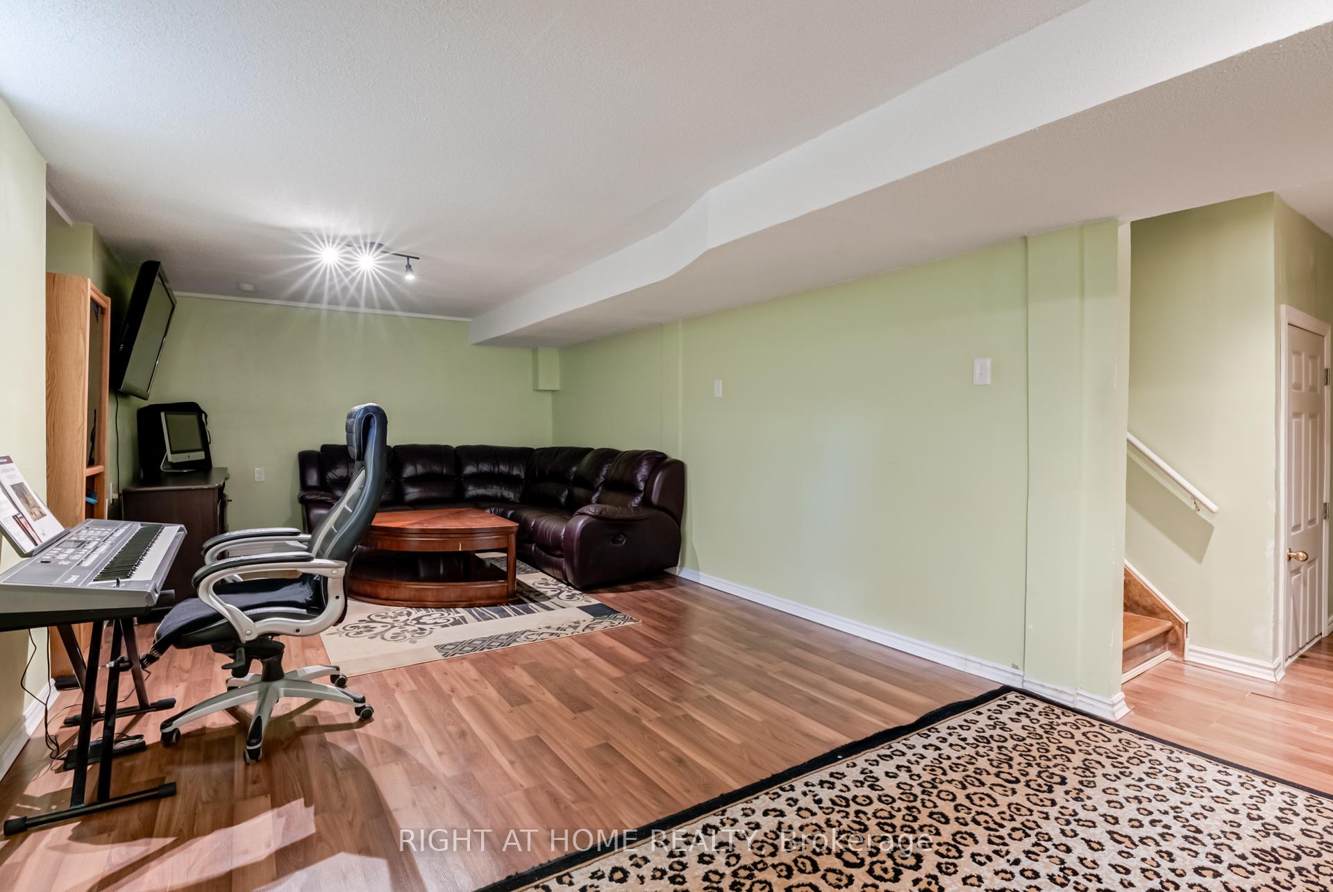 Photo 37 of 12 Joywill Court, Brampton, Fletcher's Meadow — HOMEH