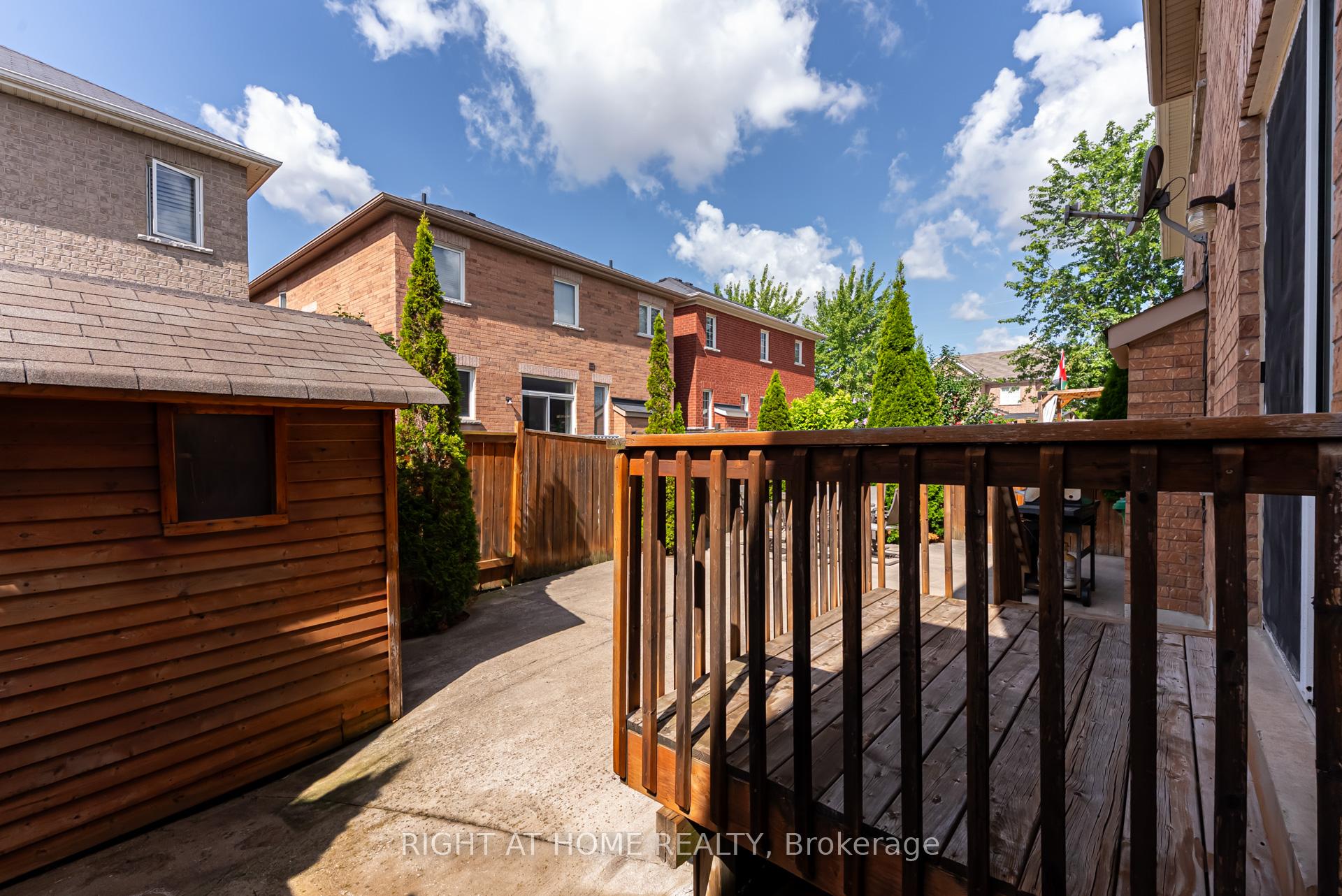 Photo 42 of 12 Joywill Court, Brampton, Fletcher's Meadow — HOMEH
