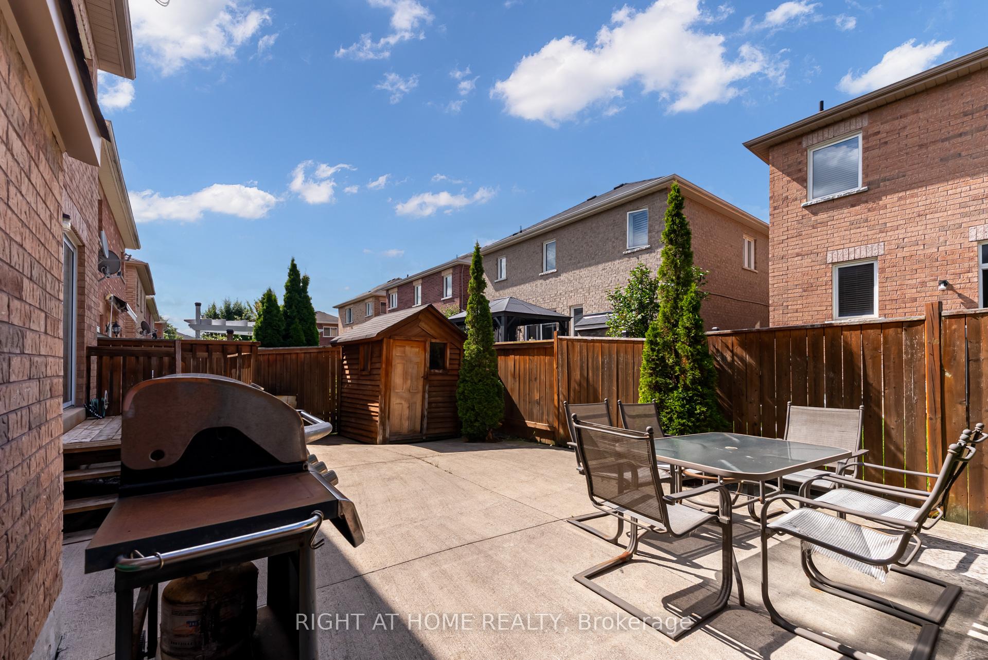 Photo 46 of 12 Joywill Court, Brampton, Fletcher's Meadow — HOMEH