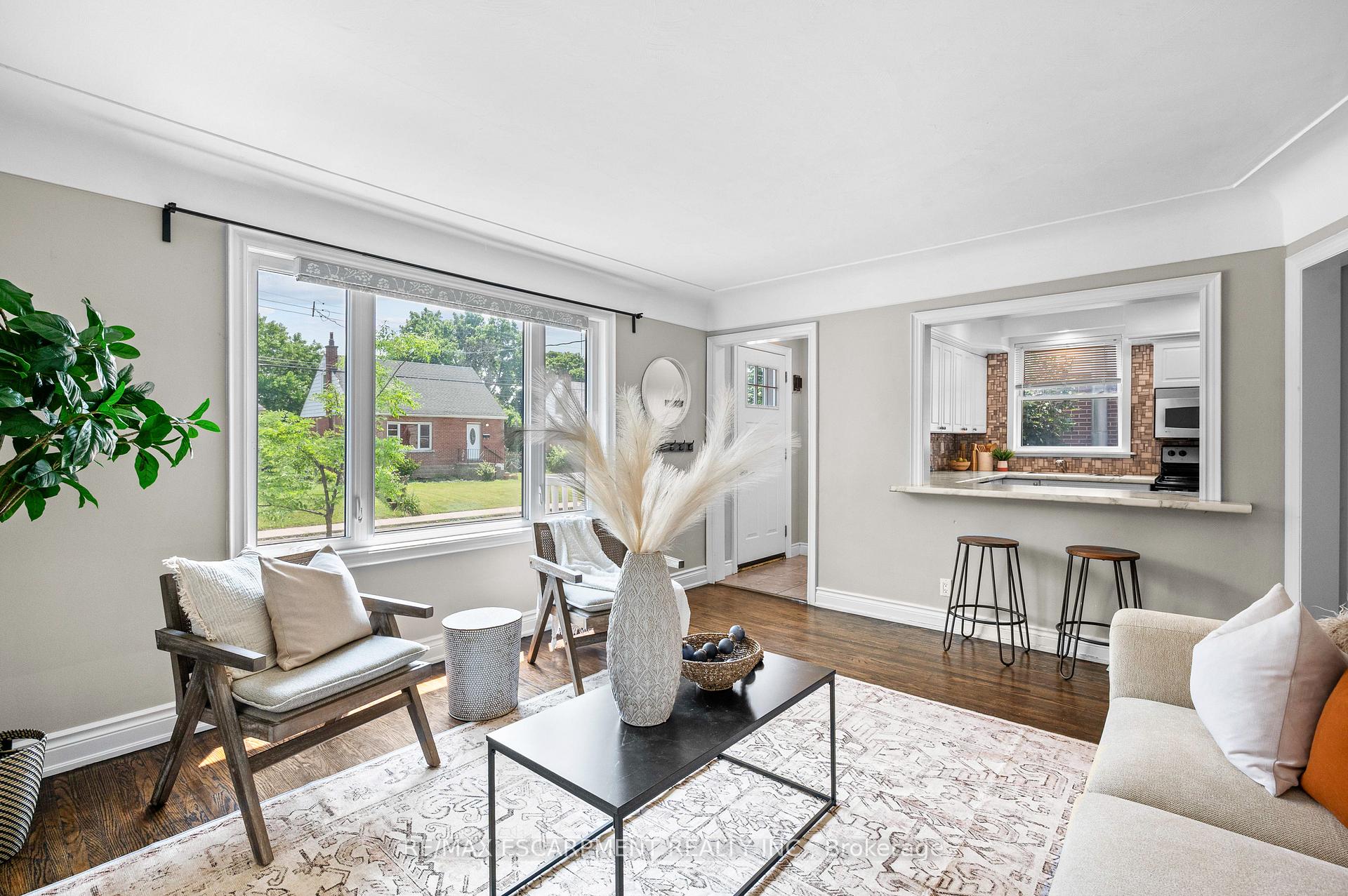 Photo 1 of 78 West 3rd Street, Hamilton, Bonnington — HOMEH