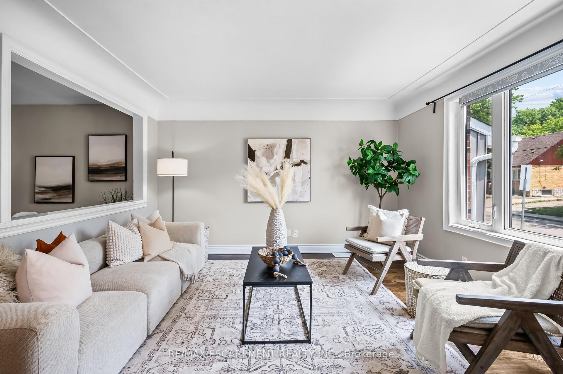 Photo 6 of 78 West 3rd Street, Hamilton, Bonnington — HOMEH