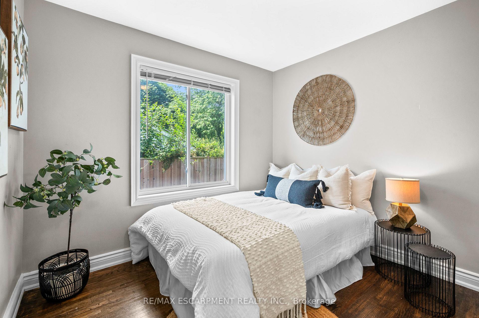 Photo 16 of 78 West 3rd Street, Hamilton, Bonnington — HOMEH