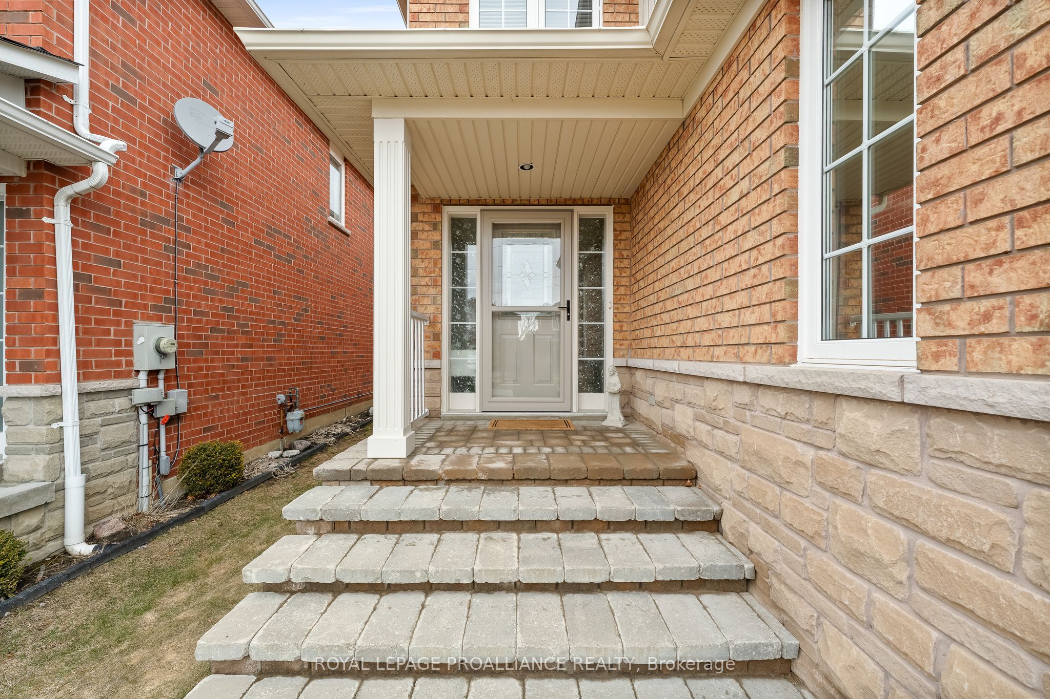 Photo 44 of 1707 Whitestone Drive, Oshawa, Samac — HOMEH