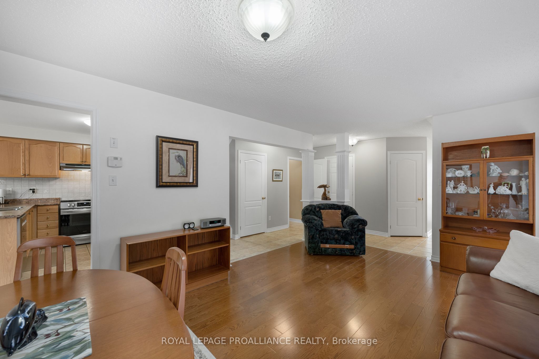 Photo 50 of 1707 Whitestone Drive, Oshawa, Samac — HOMEH