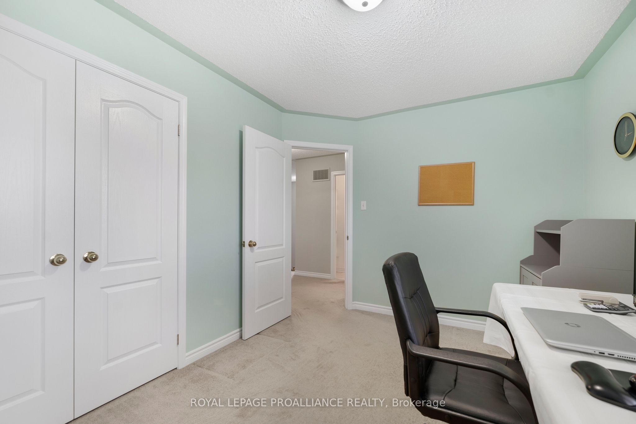 Photo 67 of 1707 Whitestone Drive, Oshawa, Samac — HOMEH