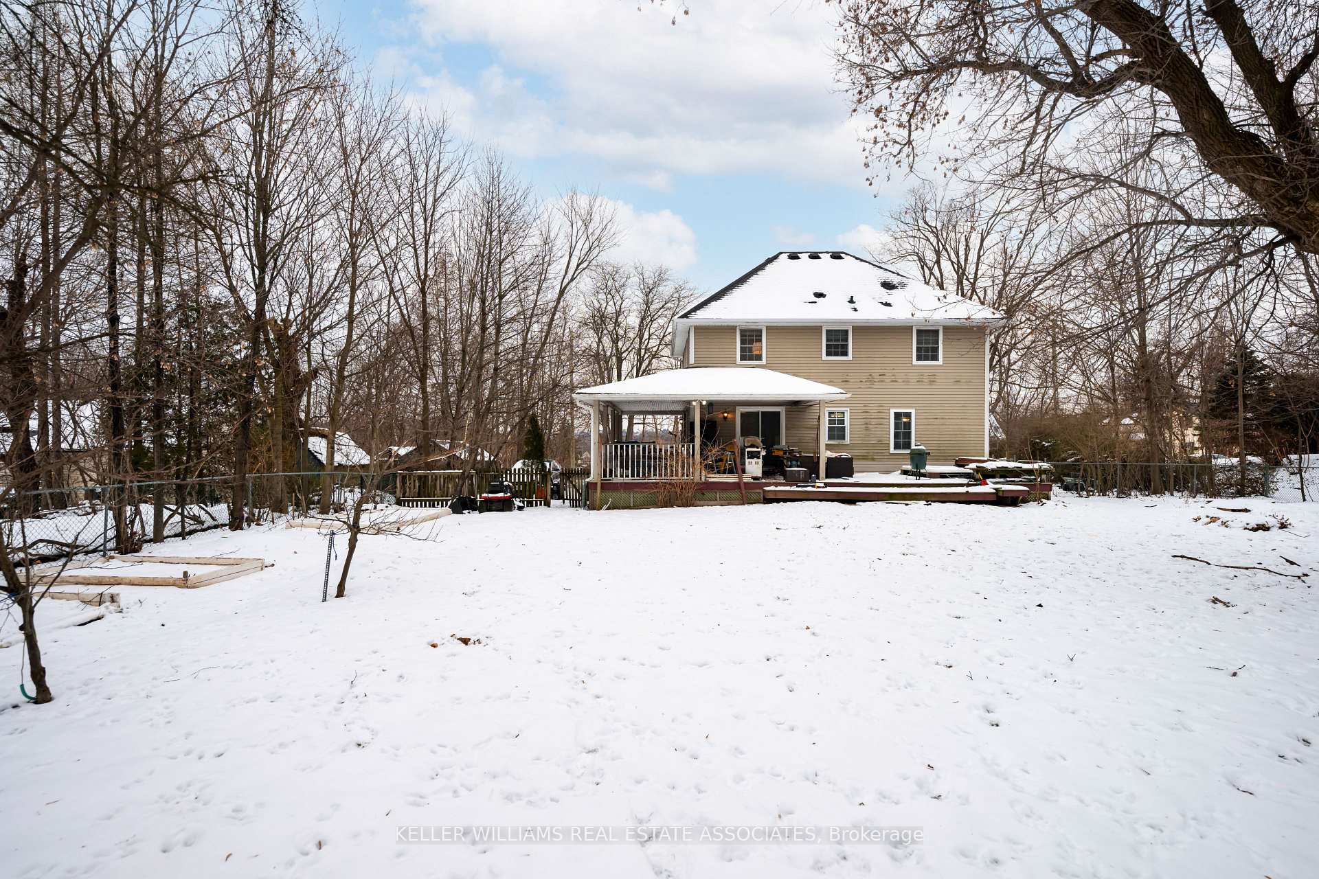Photo 30 of 22 Mountain Street, Halton Hills, Glen Williams — HOMEH
