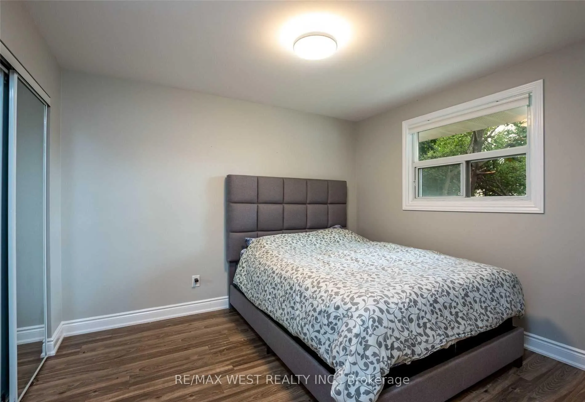 Photo 8 of 24 Gable Drive, Brampton, Madoc — HOMEH