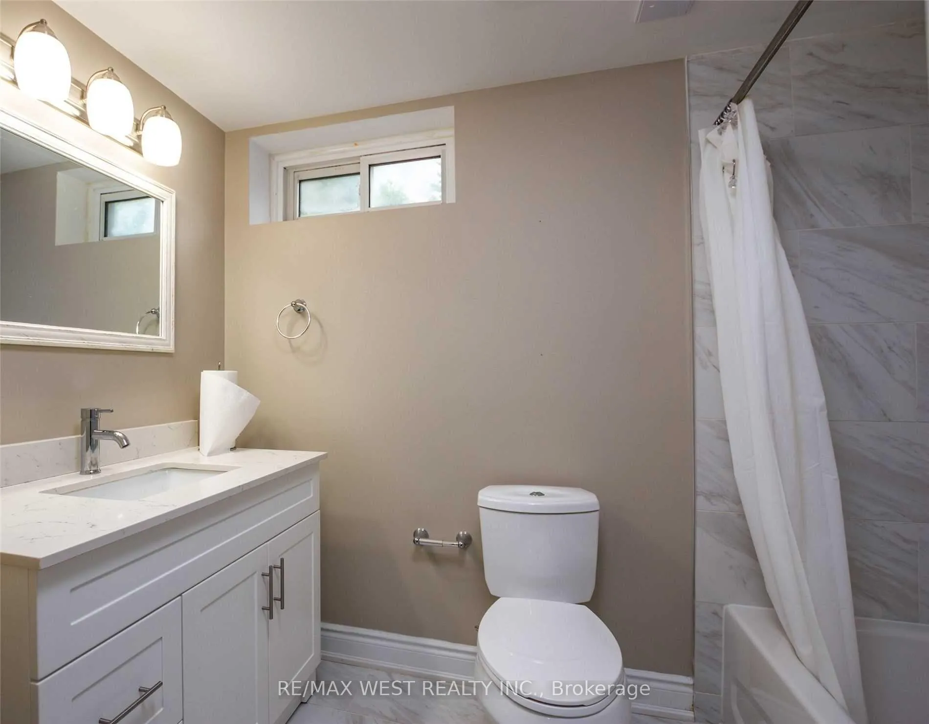 Photo 14 of 24 Gable Drive, Brampton, Madoc — HOMEH