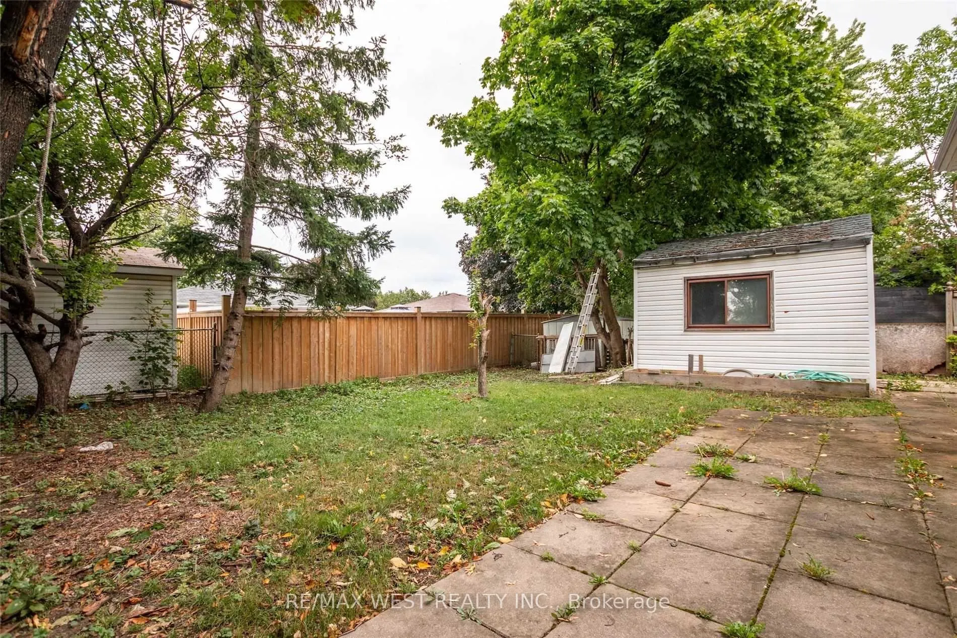 Photo 20 of 24 Gable Drive, Brampton, Madoc — HOMEH