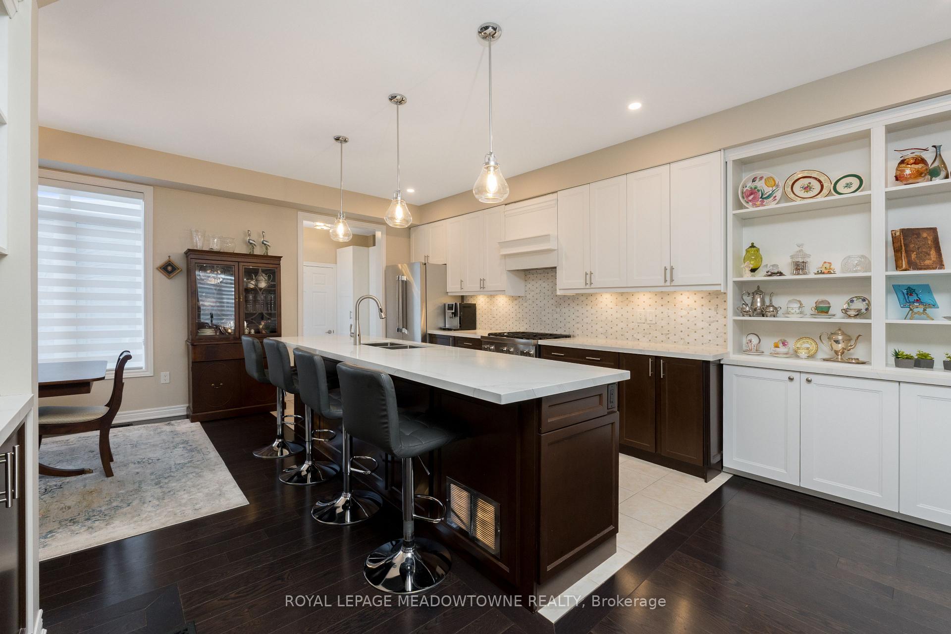 Photo 10 of 2 Sierra Crescent, Halton Hills, Georgetown — HOMEH