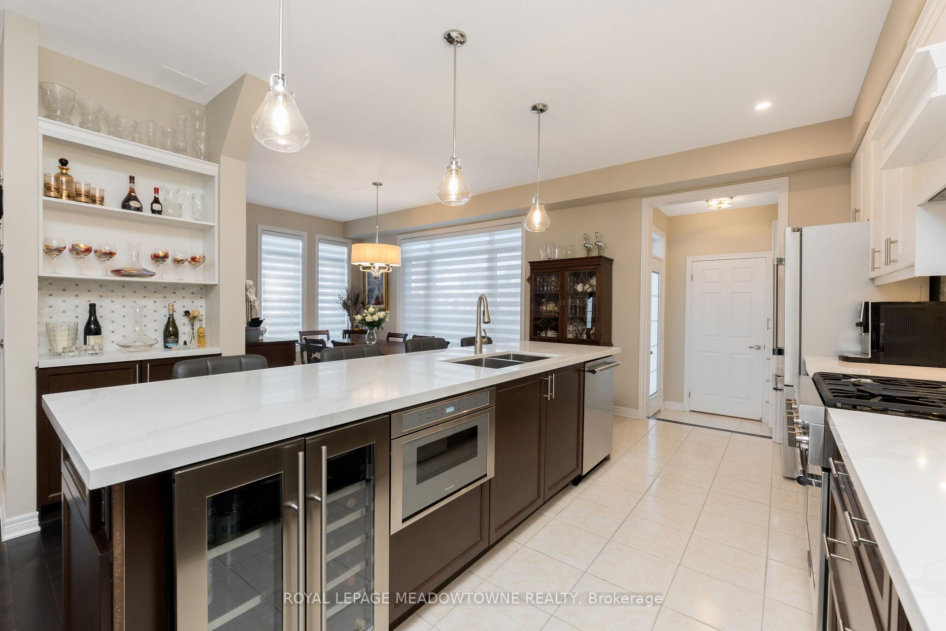 Photo 11 of 2 Sierra Crescent, Halton Hills, Georgetown — HOMEH