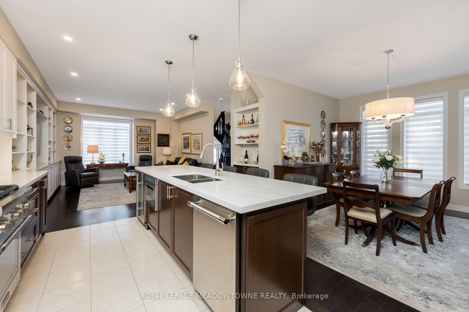 Photo 13 of 2 Sierra Crescent, Halton Hills, Georgetown — HOMEH
