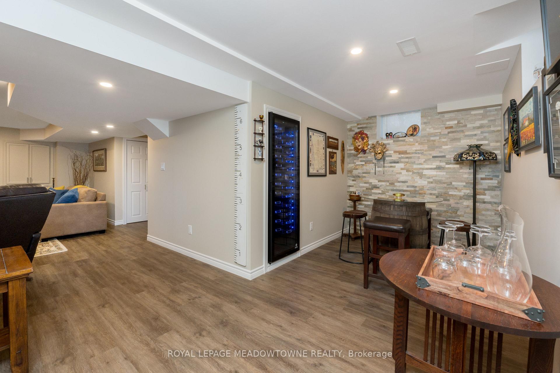 Photo 27 of 2 Sierra Crescent, Halton Hills, Georgetown — HOMEH