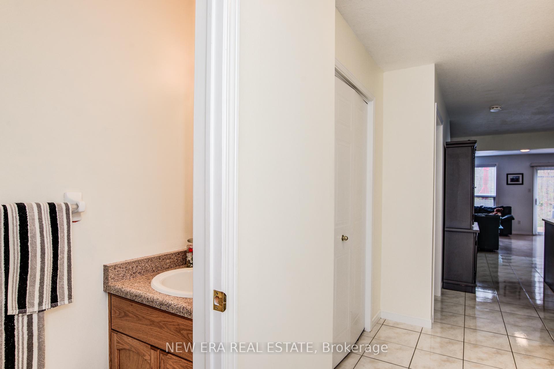 Photo 5 of 45 Critcher Avenue, Cambridge — HOMEH