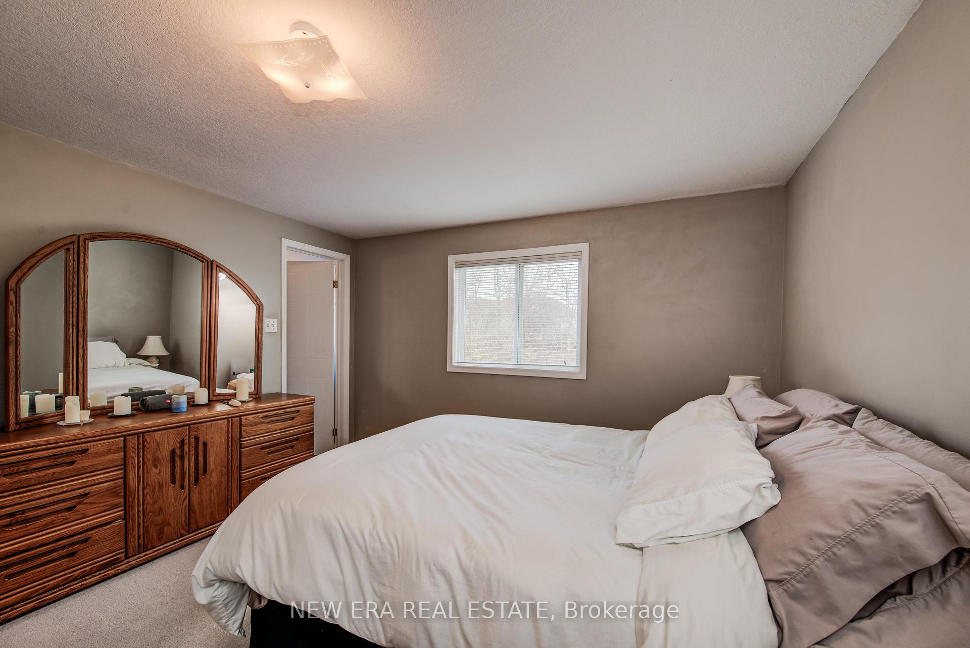 Photo 20 of 45 Critcher Avenue, Cambridge — HOMEH