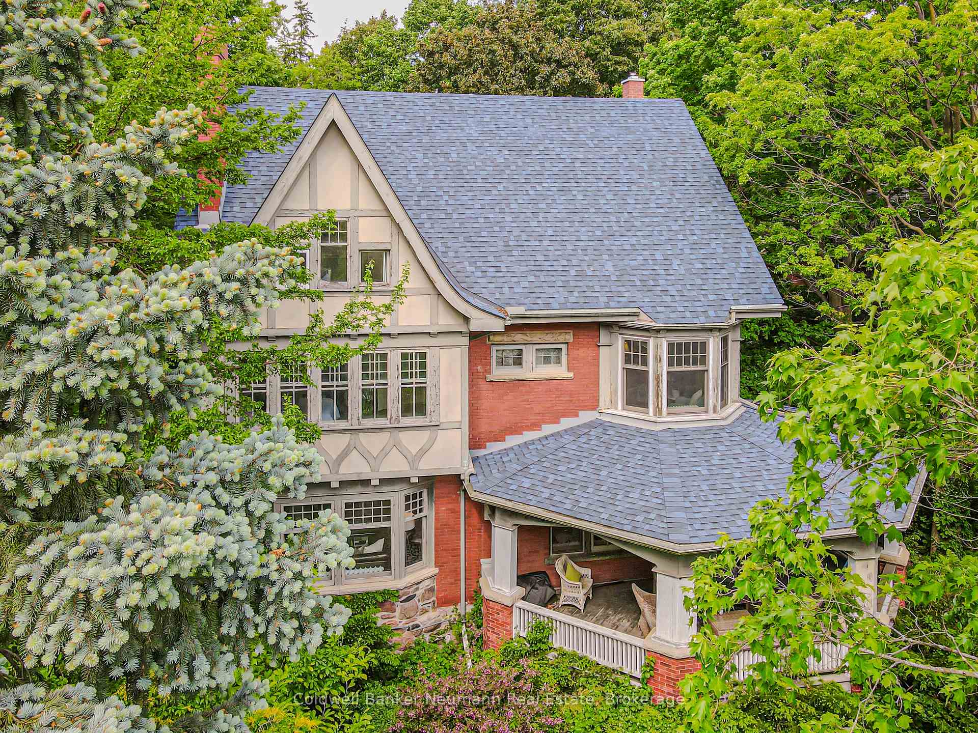 Photo 1 of 35 Queen Street, Guelph, St. George's — HOMEH