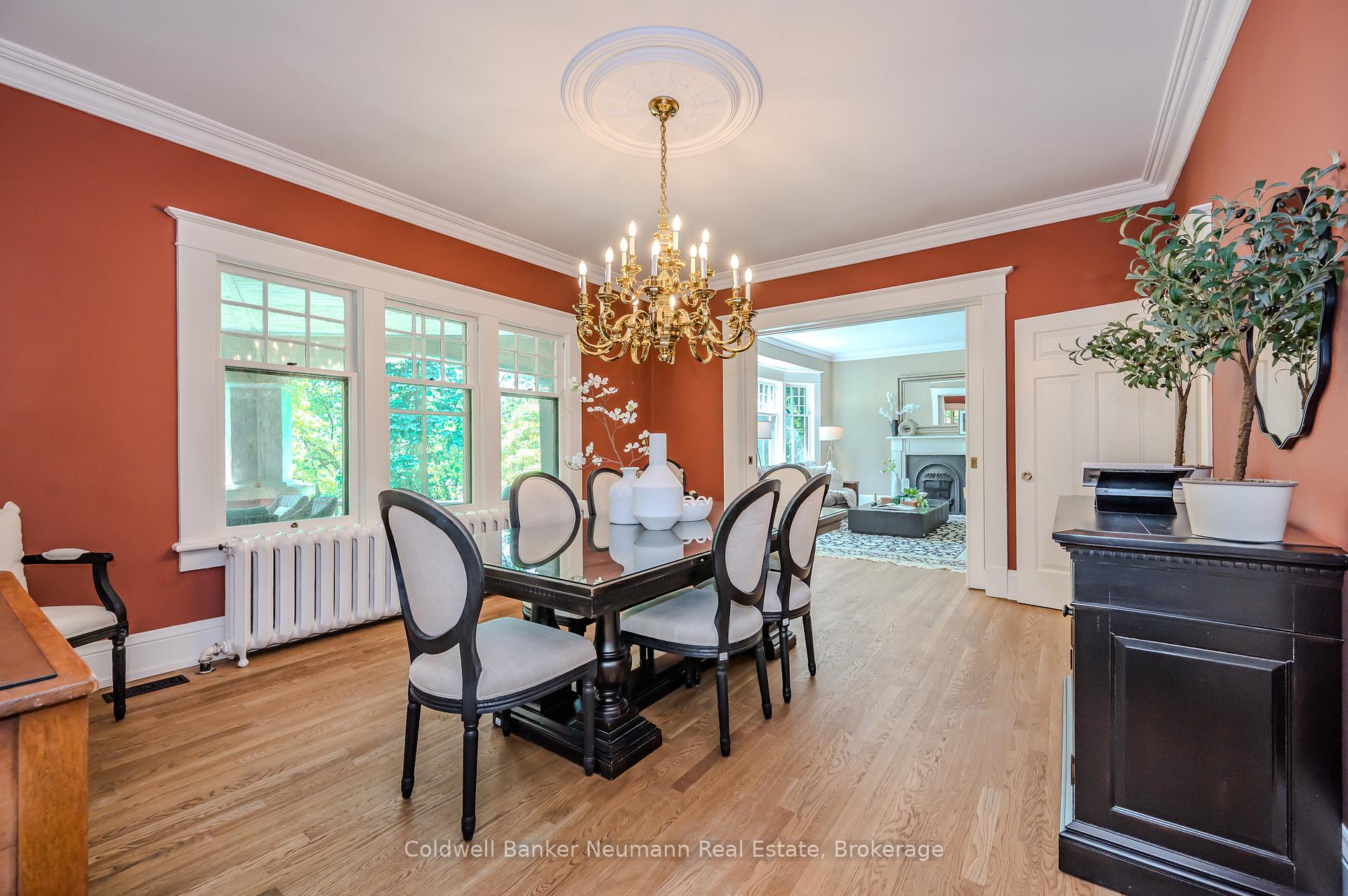 Photo 7 of 35 Queen Street, Guelph, St. George's — HOMEH