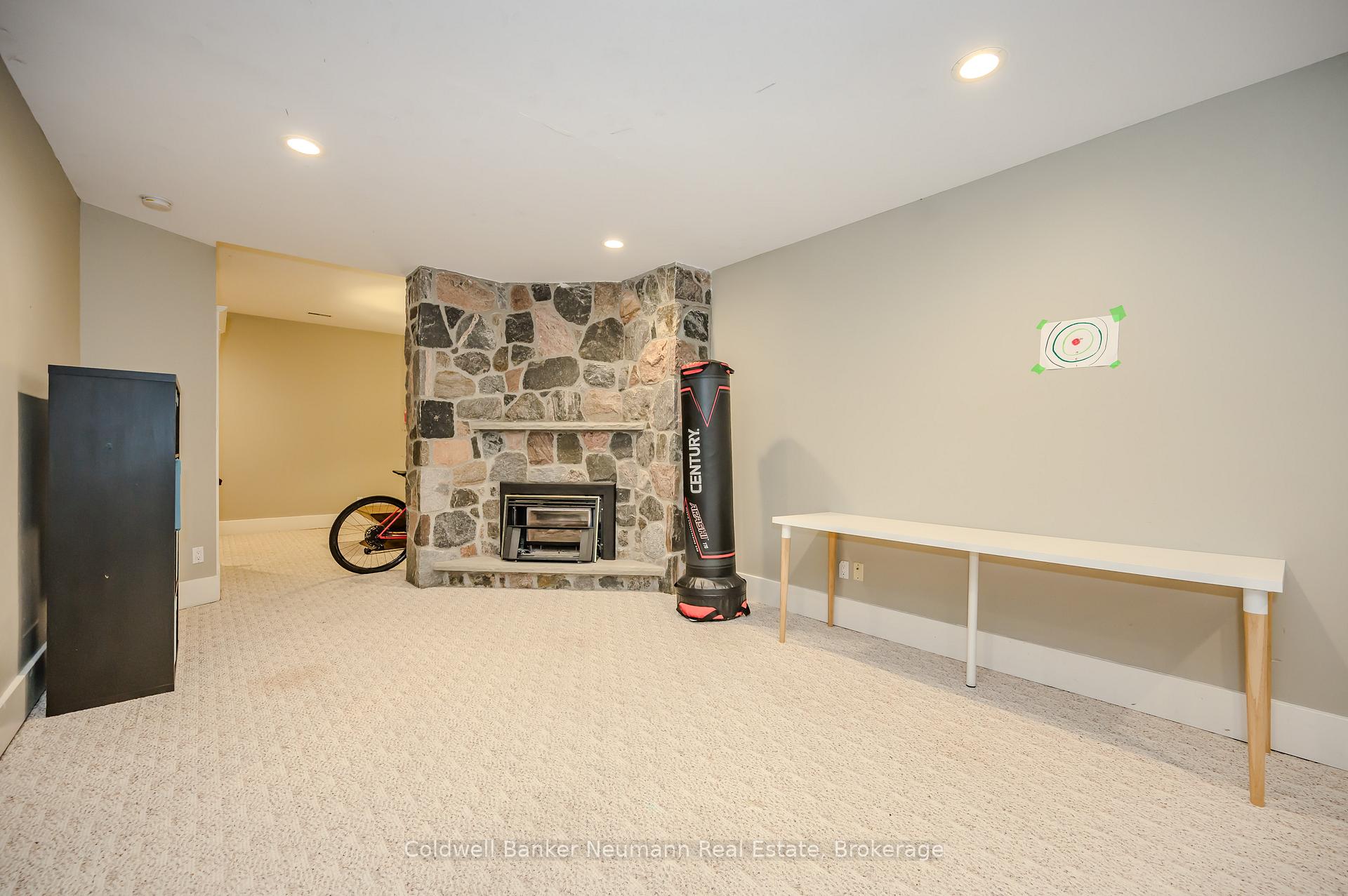Photo 31 of 35 Queen Street, Guelph, St. George's — HOMEH