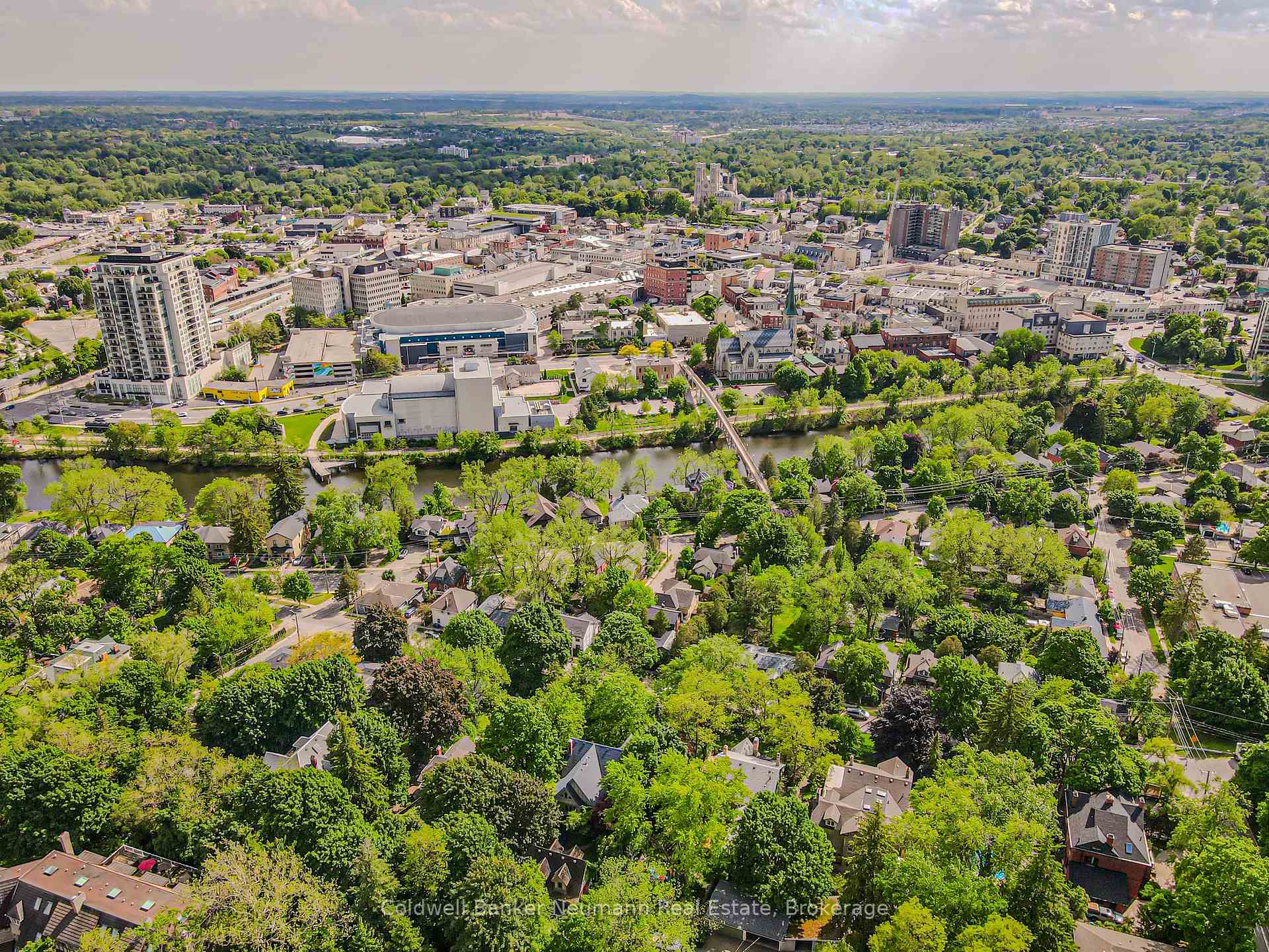 Photo 50 of 35 Queen Street, Guelph, St. George's — HOMEH